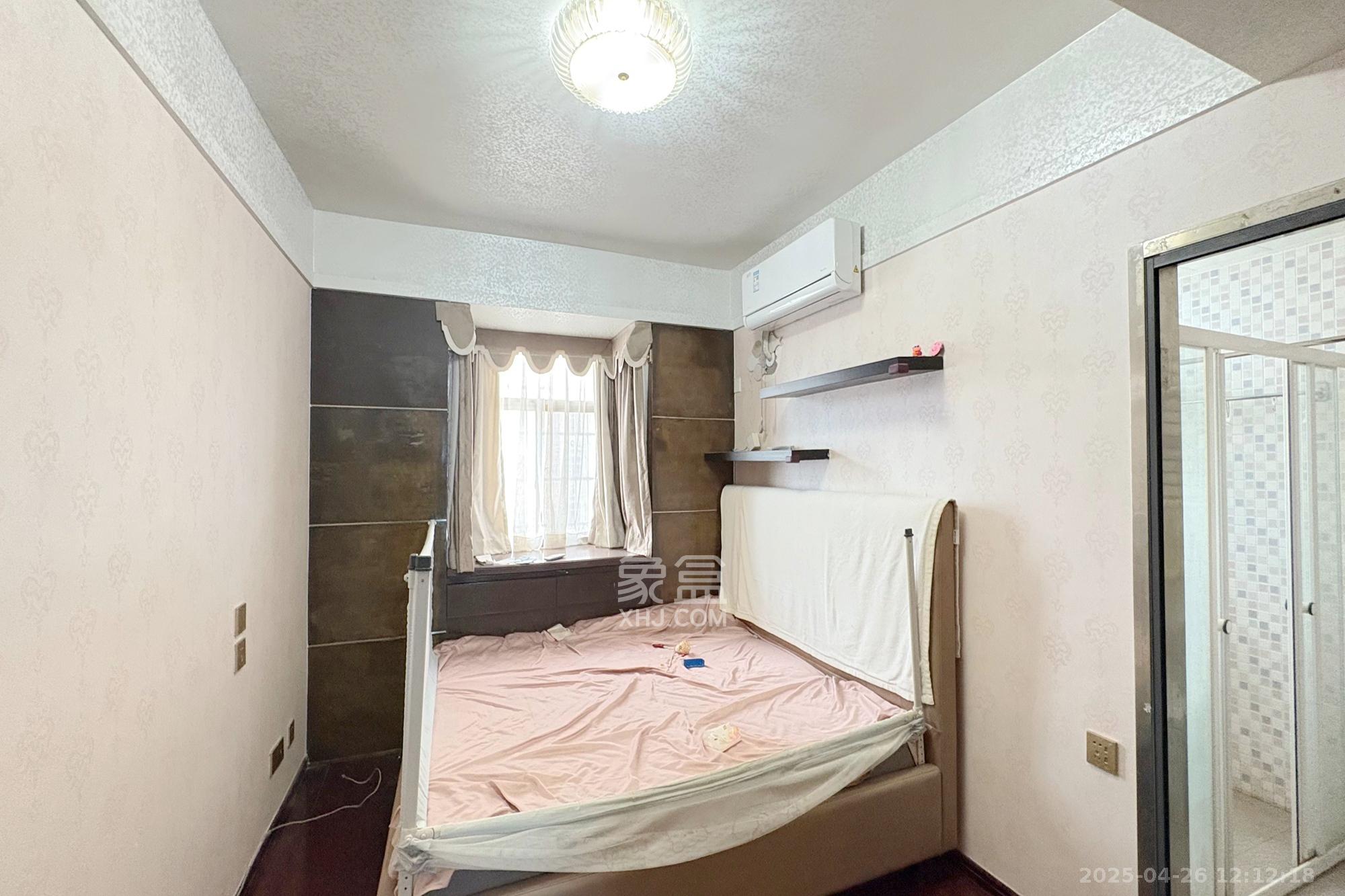 王府井公寓(福源公寓)  5室2厅2卫    300.0万 王府井公寓(福源公寓)  5室2厅2卫    300.0万卧室