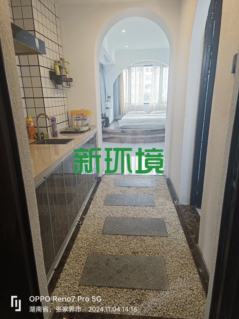 南城金座  1室1厅1卫   32.80万客厅
