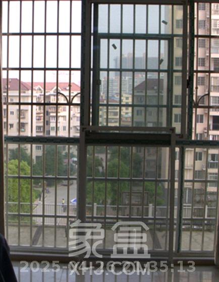 麓谷锦和园  3室2厅1卫   2300.00元/月室内图