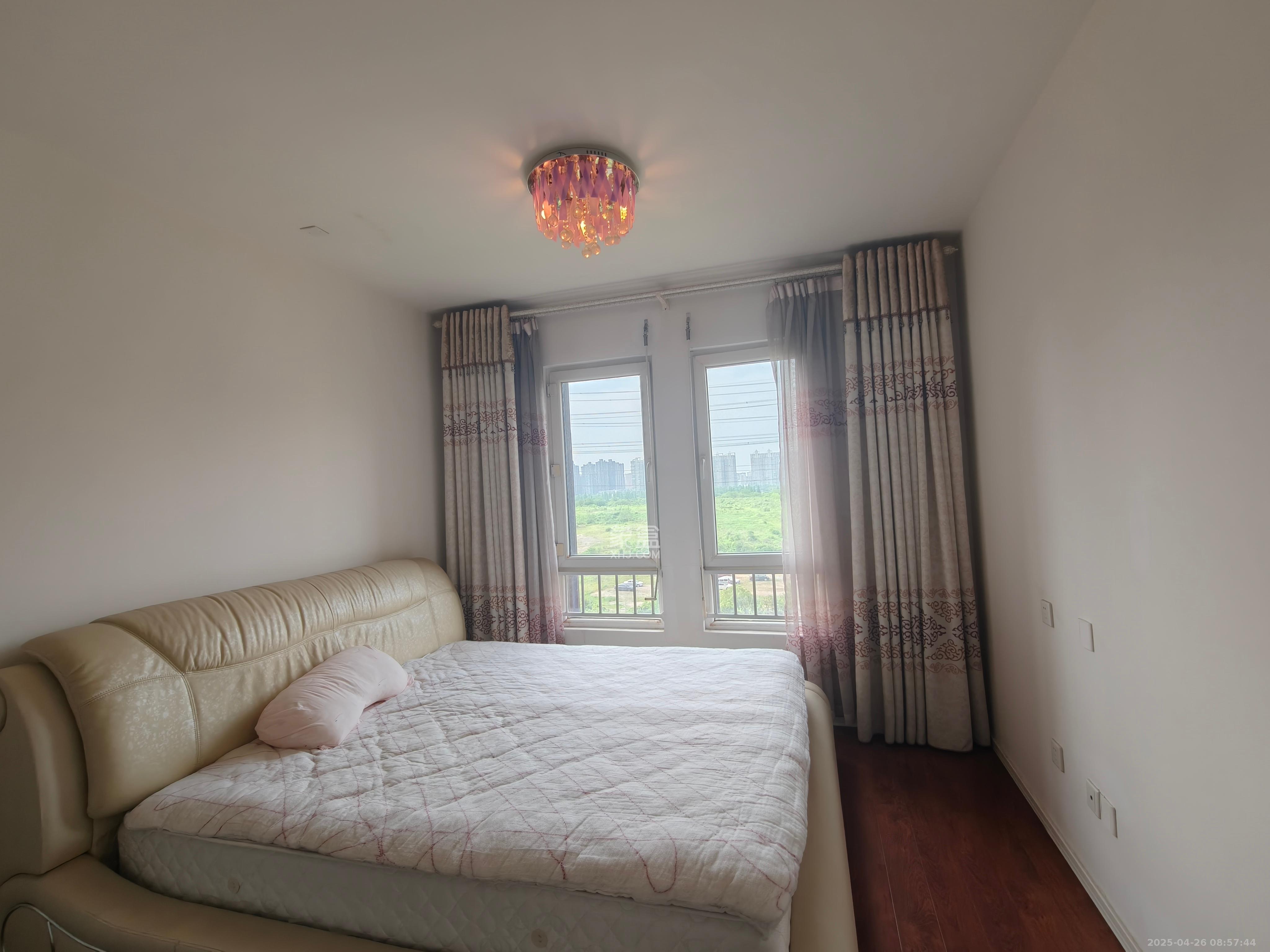 万国城(当代满庭春MOMA)一期 4室1厅2卫 4800.0元/月 万国城(当代满庭春MOMA)一期 4室1厅2卫 4800.0元/月室内图