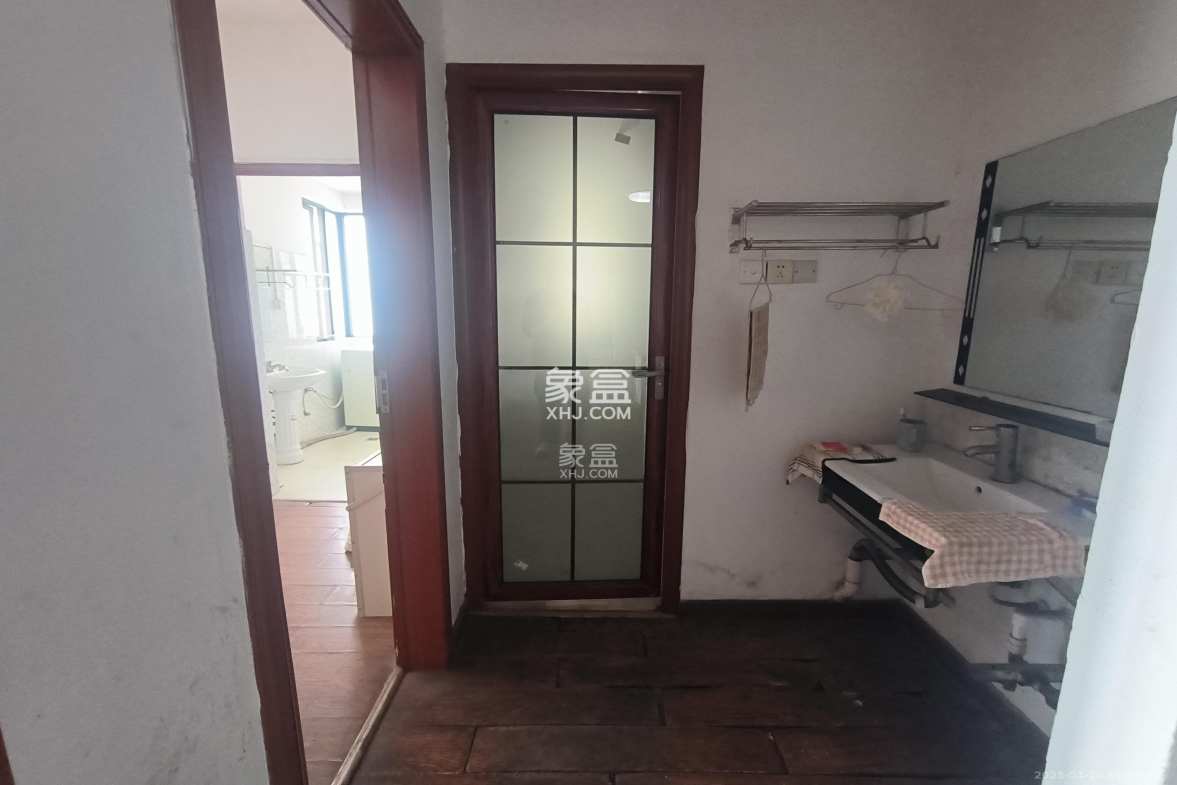 西山汇景一、二期 4室2厅2卫 4200.0元/月 西山汇景一、二期 4室2厅2卫 4200.0元/月室内图