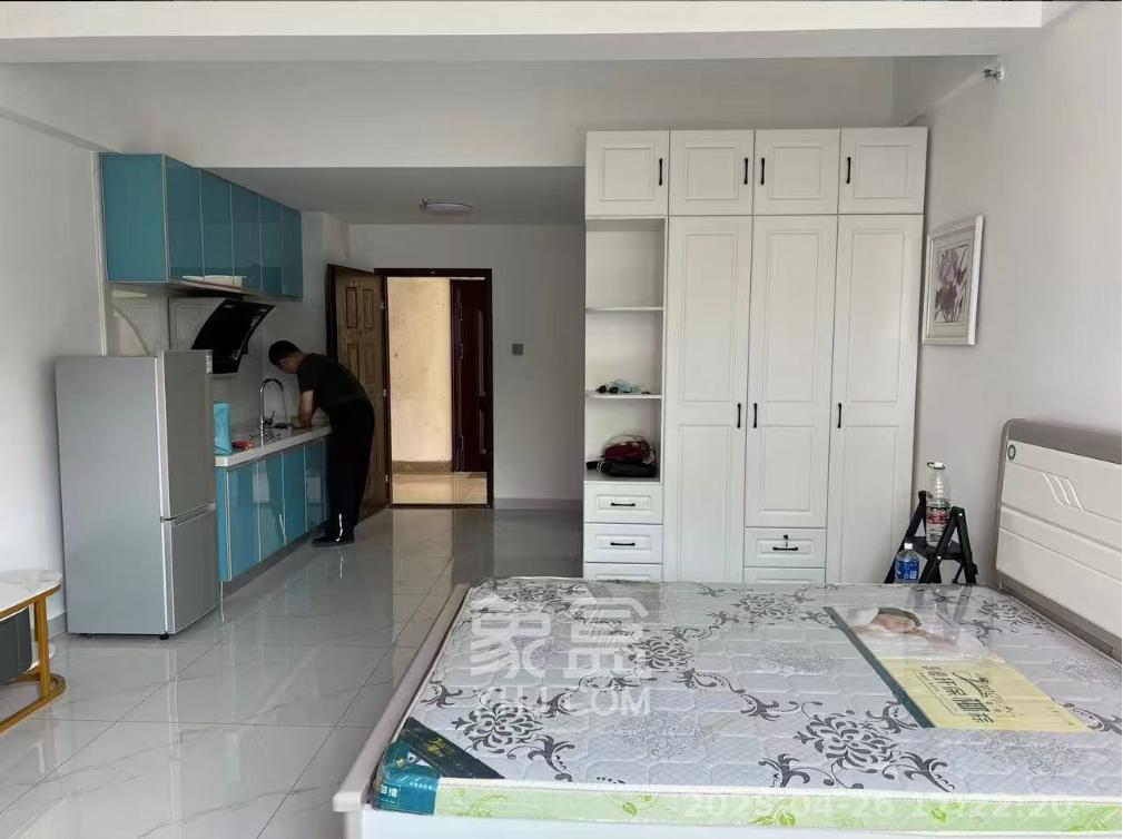 上城星座 1室1厅1卫 1800.0元/月 上城星座 1室1厅1卫 1800.0元/月室内图