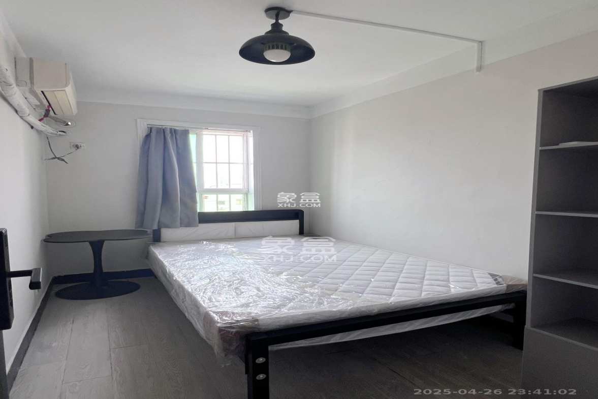 高桥社区高福星小区  1室1厅1卫    1500.0元/月 高桥社区高福星小区  1室1厅1卫    1500.0元/月室内图1