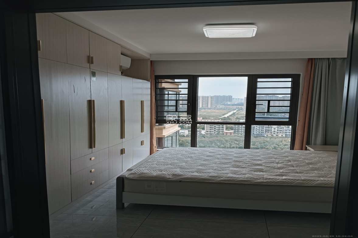 富兴悦府(富兴学府名邸) 4室2厅2卫 2300.0元/月 富兴悦府(富兴学府名邸) 4室2厅2卫 2300.0元/月室内图