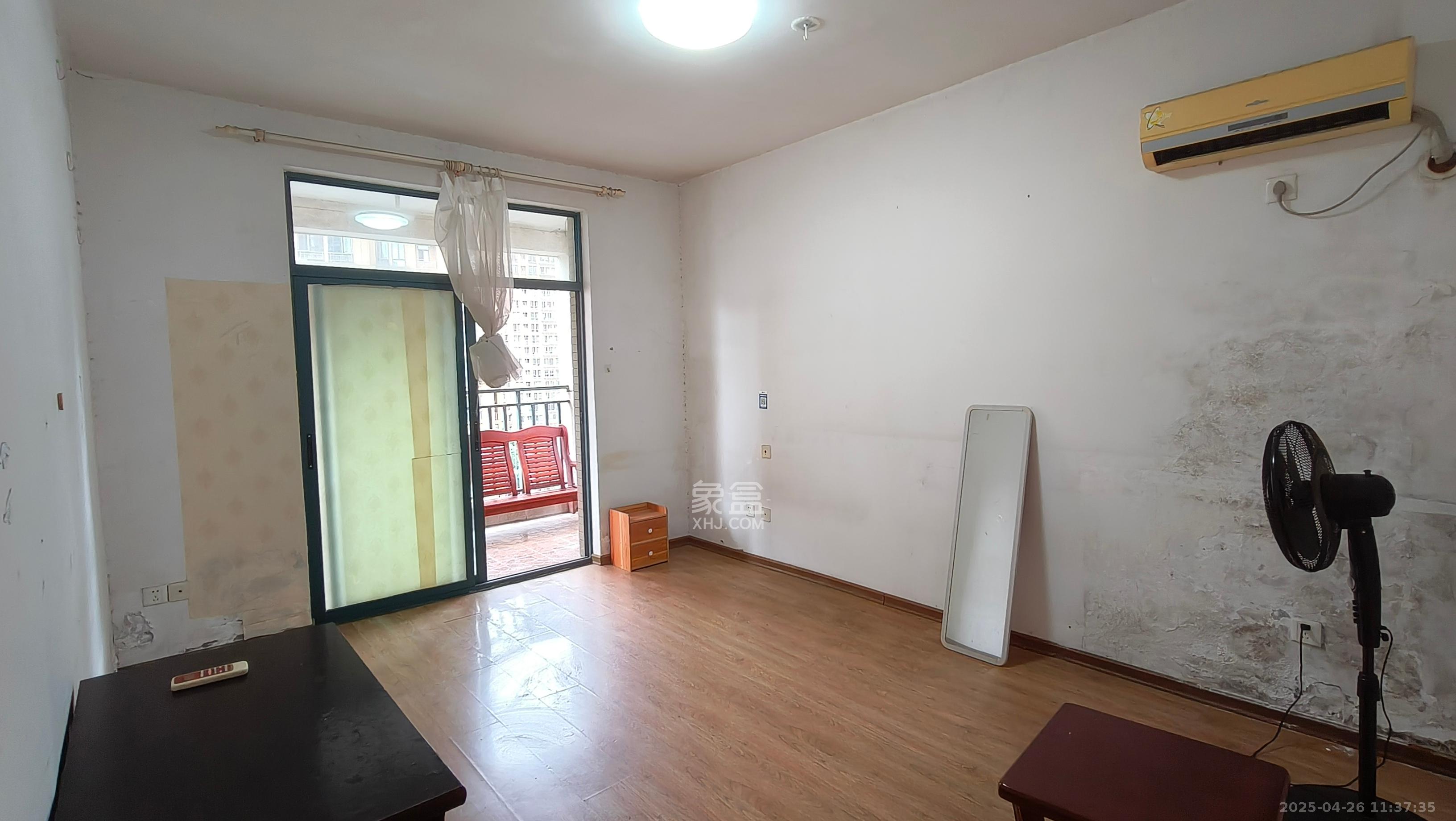 中江国际花城 3室2厅2卫 2500.0元/月 中江国际花城 3室2厅2卫 2500.0元/月室内图