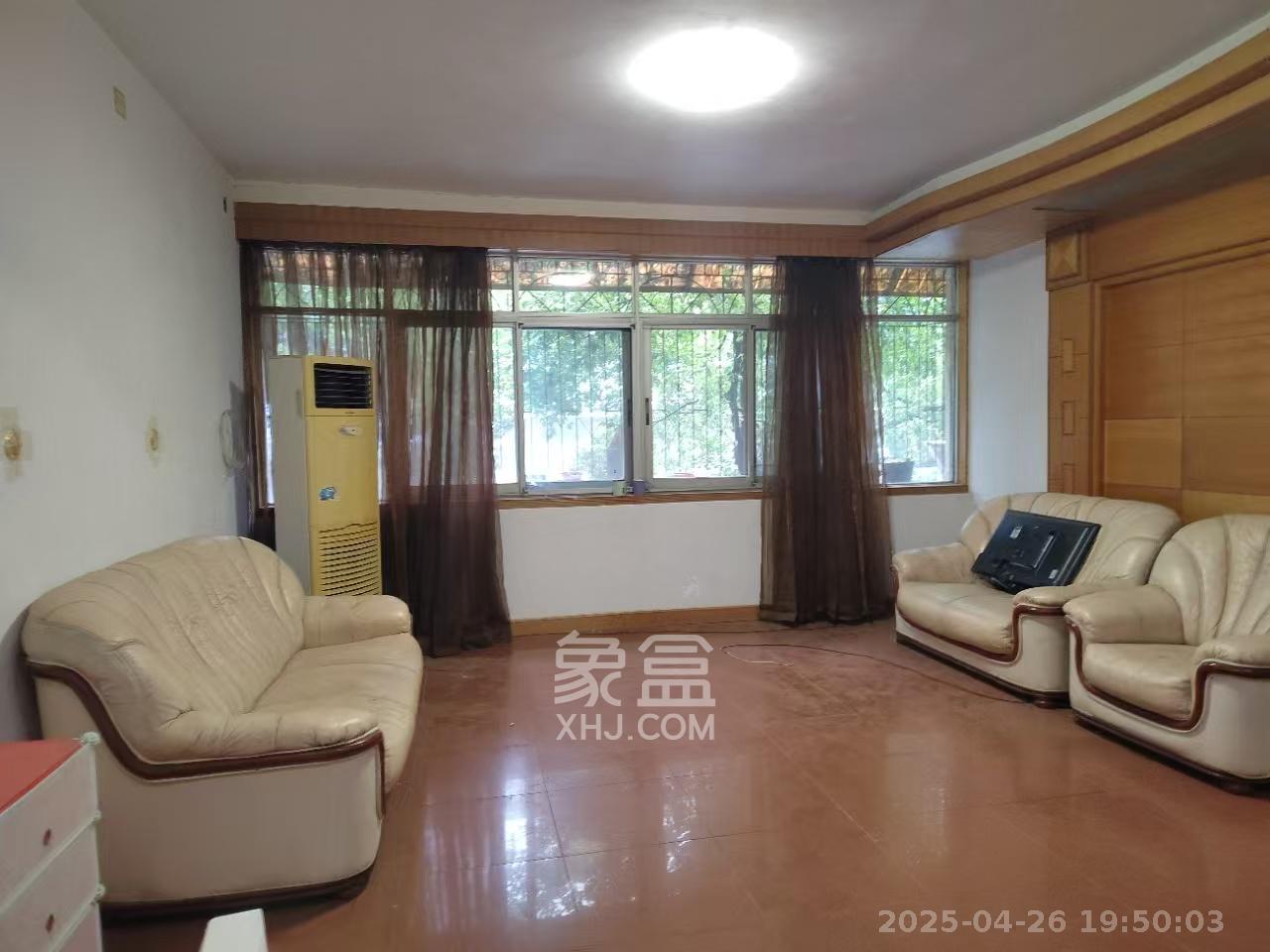 長(zhǎng)沙市天心區(qū)疾控中心宿舍  3室2廳1衛(wèi)   1800.00元/月室內(nèi)圖
