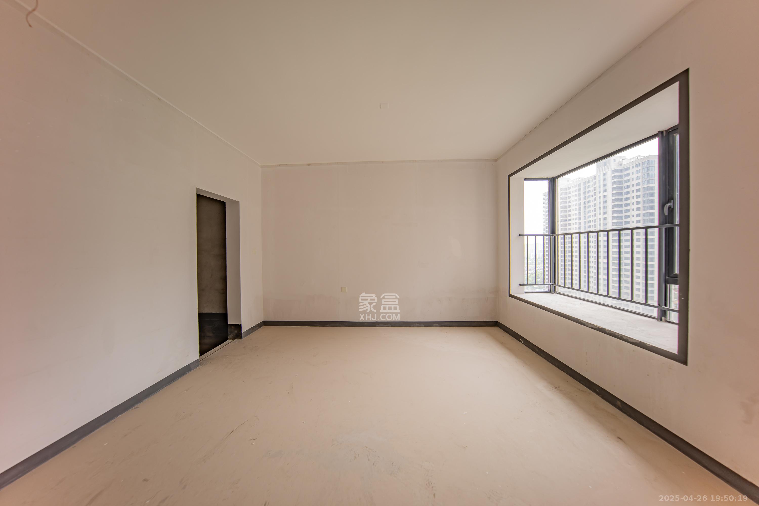 建投象山国际  3室2厅2卫   125.00万卧室