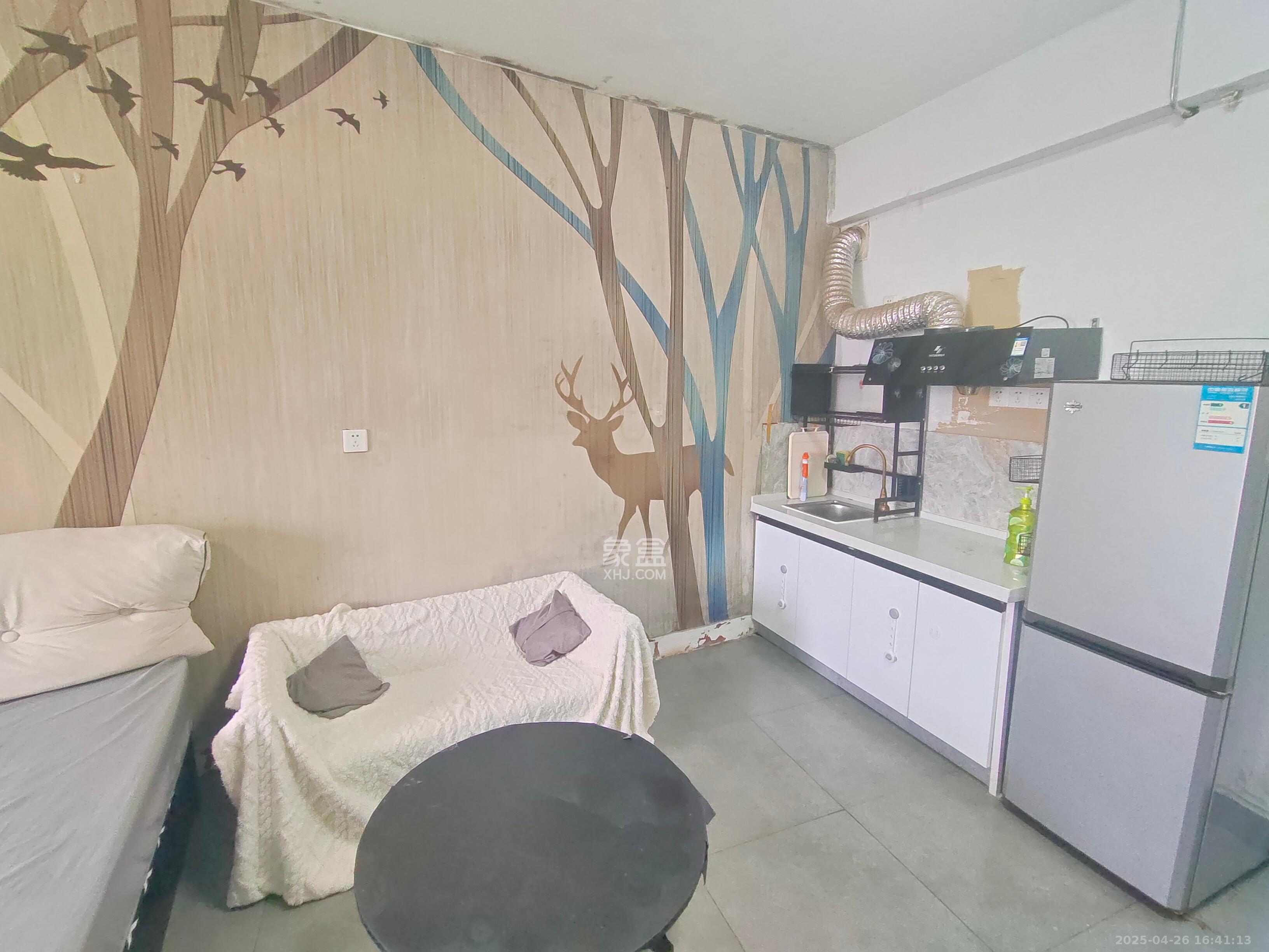 钱隆樽品(一、二、三期) 1室1厅1卫 1400.0元/月 钱隆樽品(一、二、三期) 1室1厅1卫 1400.0元/月室内图