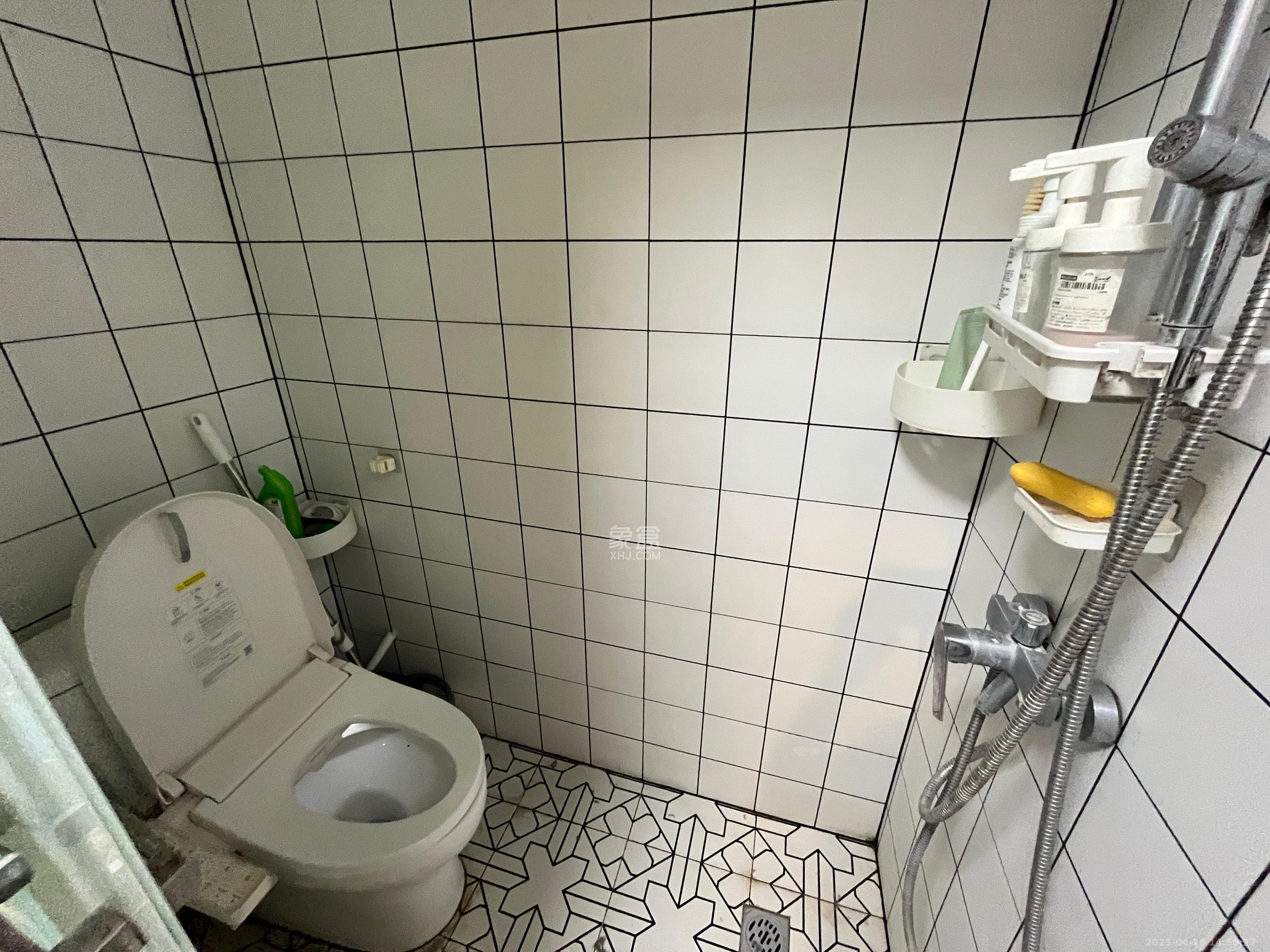 江南华府  1室0厅0卫   2200.00元/月室内图