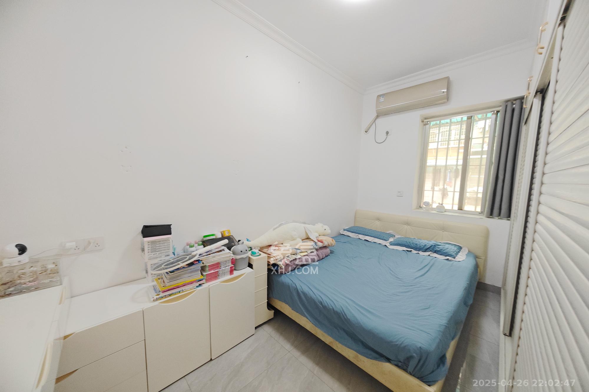 金地社区  1室1厅1卫    32.0万卧室