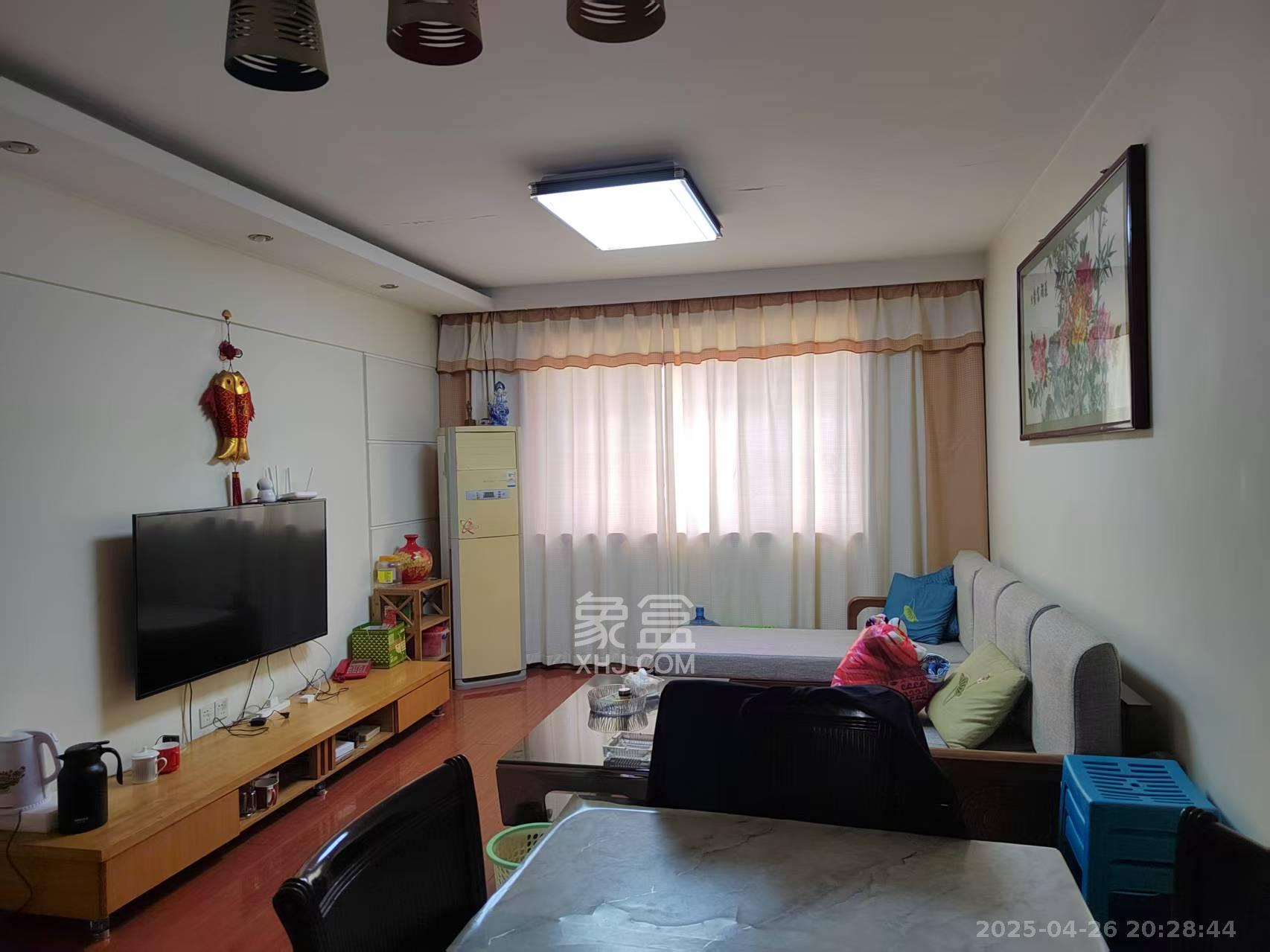 东岸锦城(东方人家)  3室2厅1卫   1600.00元/月室内图