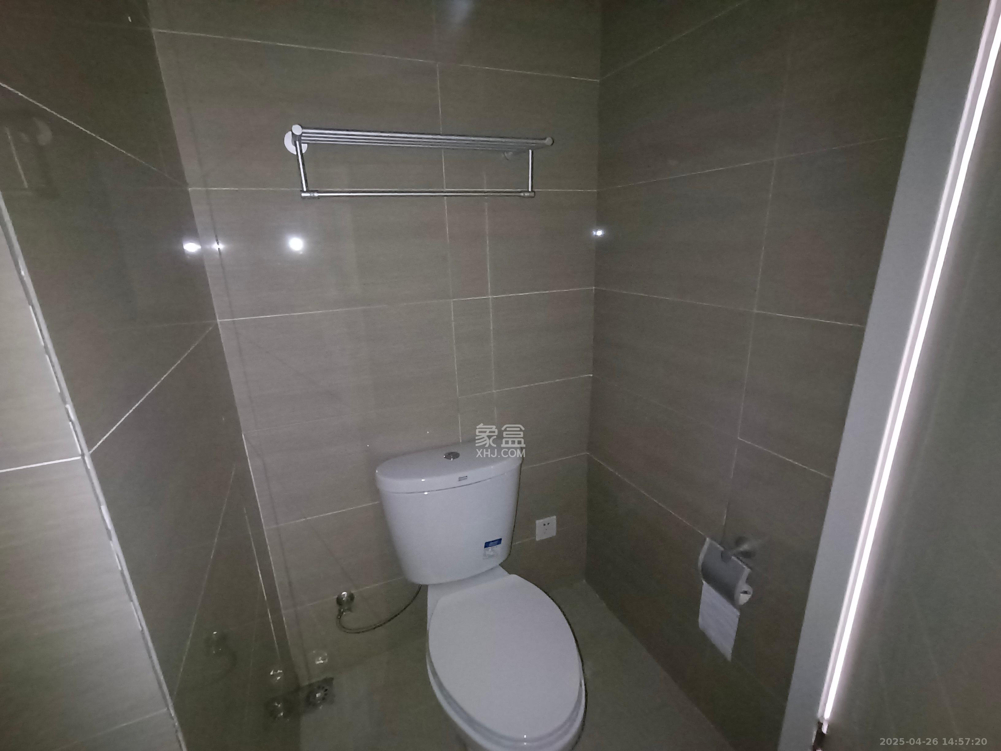 美洲故事高层 1室1厅1卫 1600.0元/月 美洲故事高层 1室1厅1卫 1600.0元/月室内图