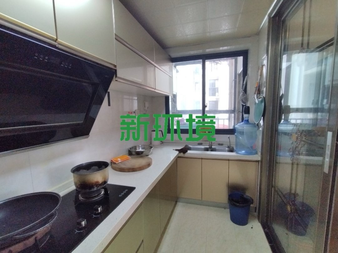 山城上品  2室2厅1卫   1750.00元/月室内图