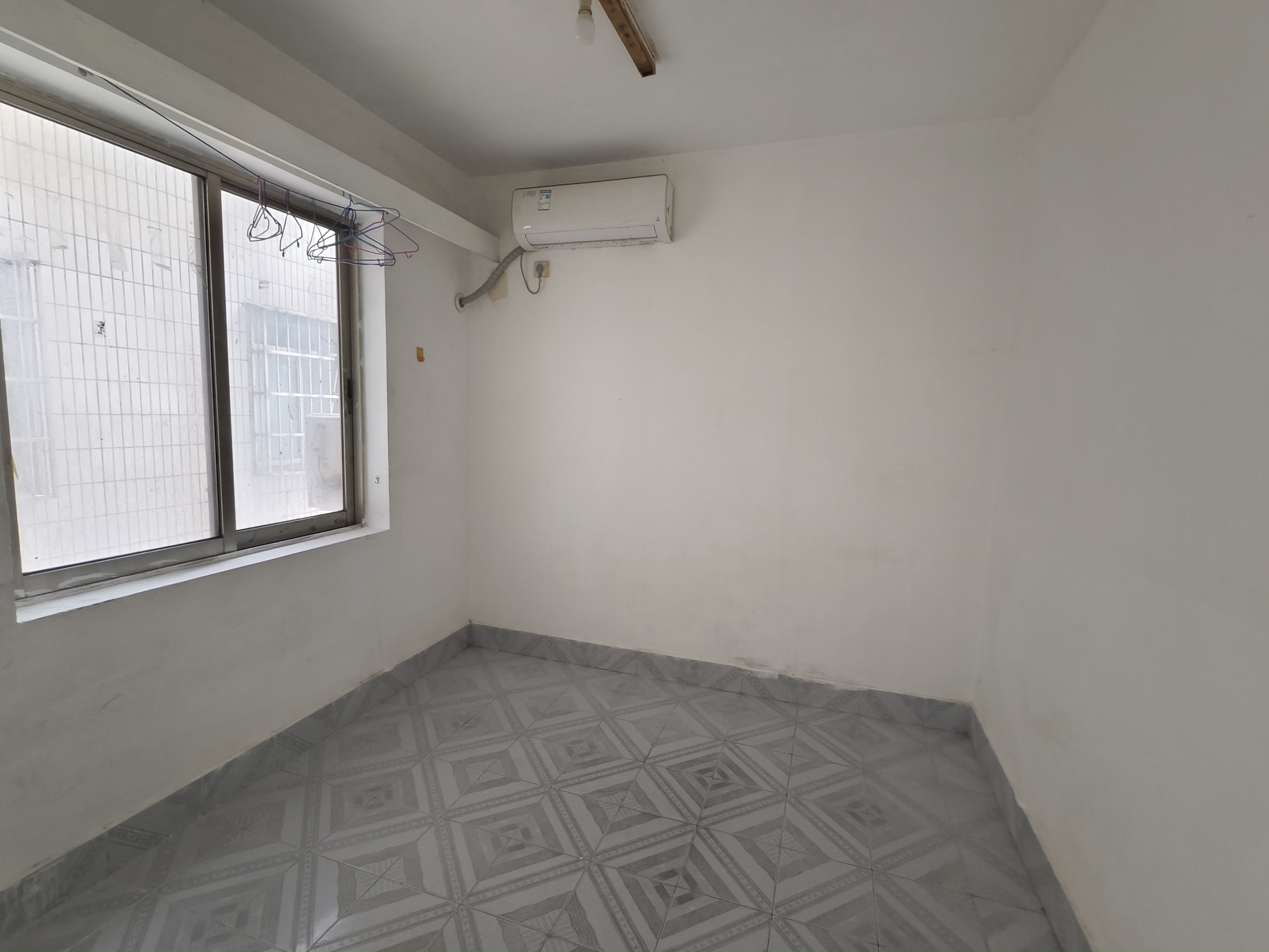 城中城 3室2厅2卫 2300.0元/月 城中城 3室2厅2卫 2300.0元/月室内图