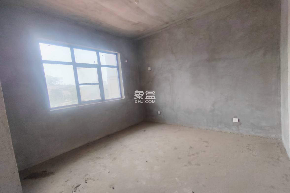 众一桂府 5室2厅2卫 69.8万 众一桂府 5室2厅2卫 69.8万客厅