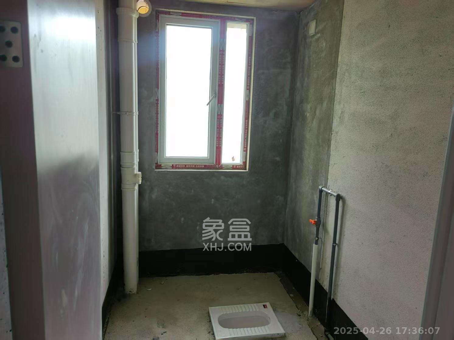 新宇东升家园 4室2厅2卫 1400.0元/月 新宇东升家园 4室2厅2卫 1400.0元/月室内图