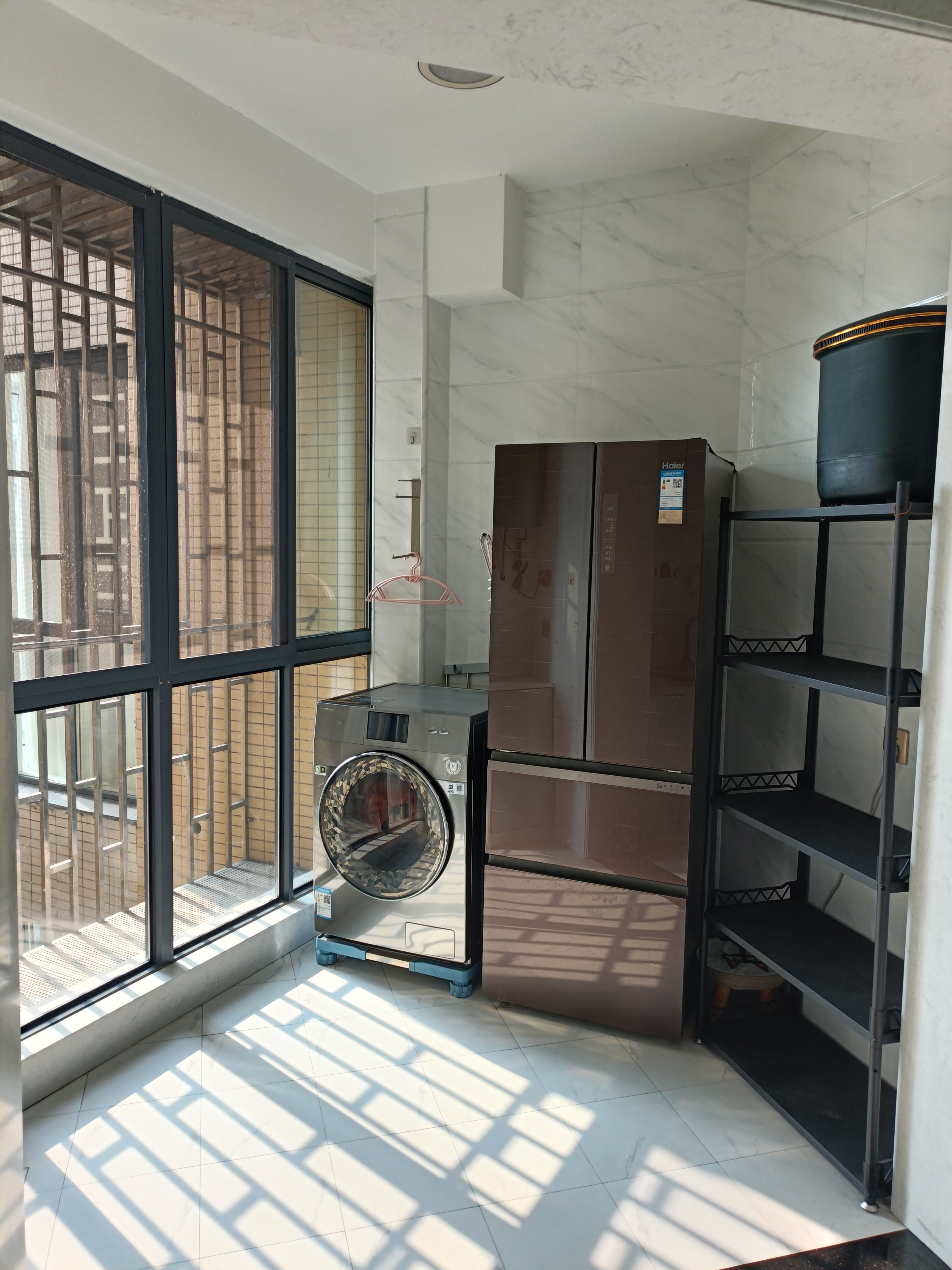 道伟山水华苑  2室2厅1卫   2280.00元/月室内图