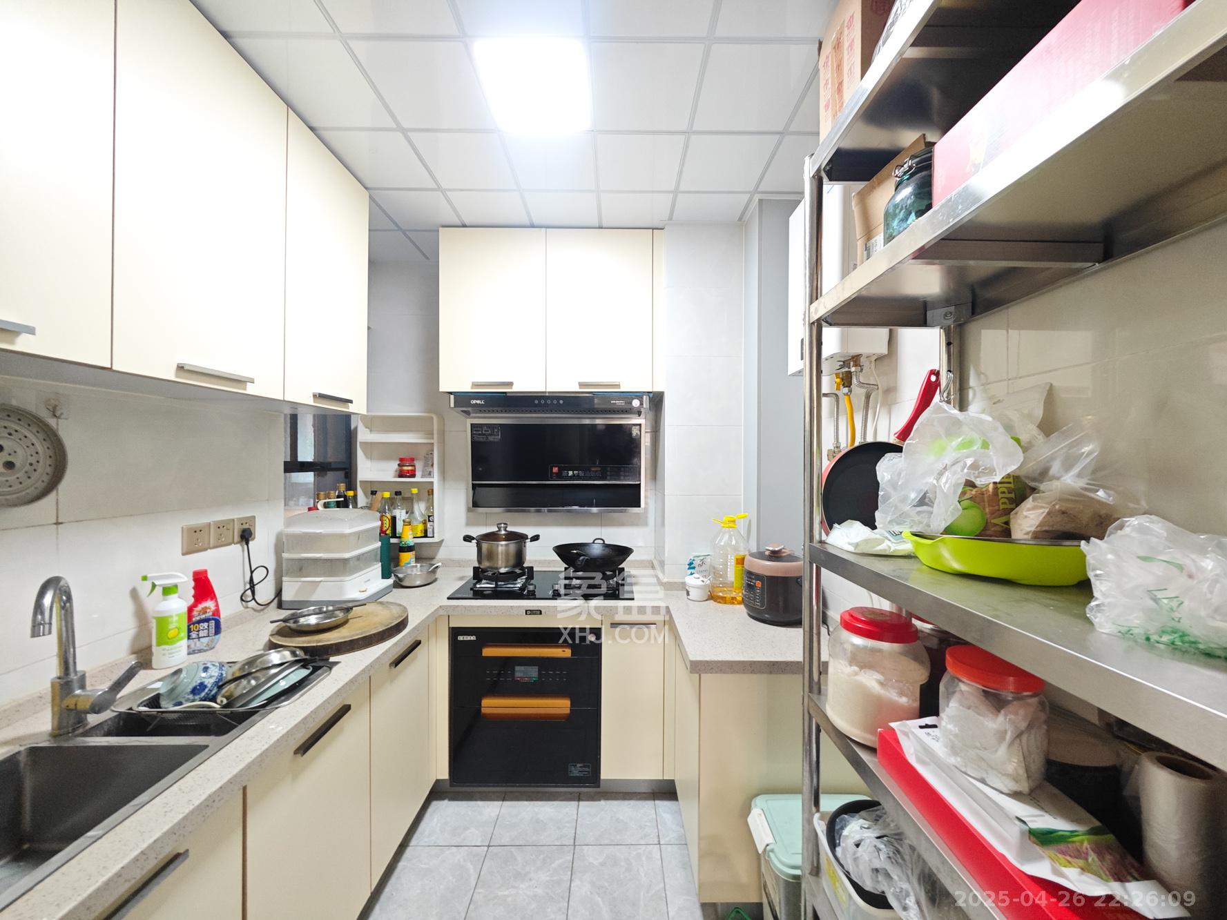 中建嘉和城  3室2厅1卫   136.80万其他