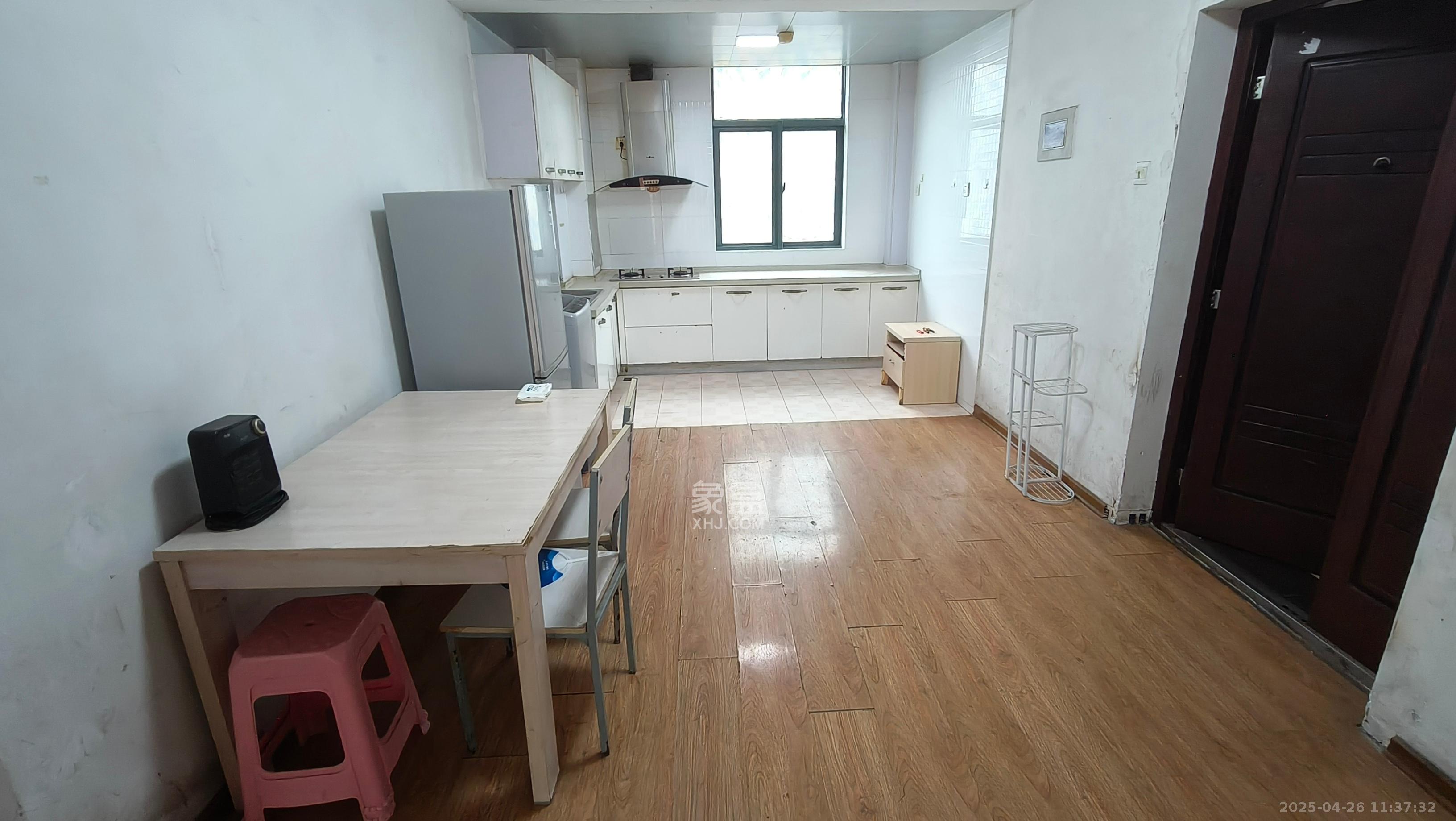 中江国际花城 3室2厅2卫 2500.0元/月 中江国际花城 3室2厅2卫 2500.0元/月室内图