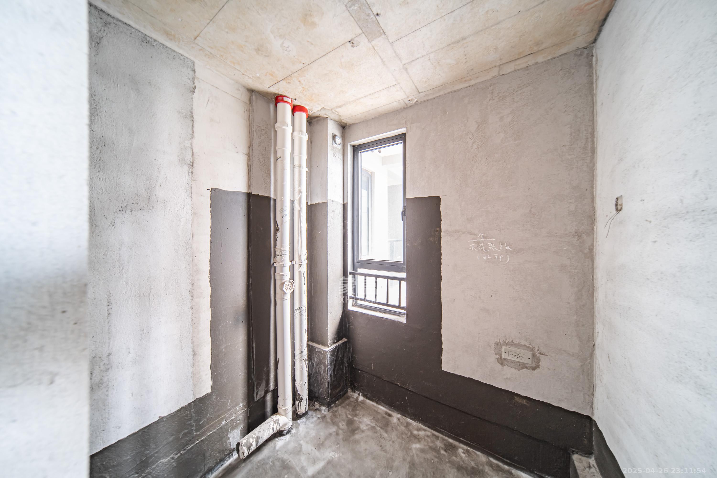 梦想麓隐桐溪 5室2厅4卫 277.0万 梦想麓隐桐溪 5室2厅4卫 277.0万卫生间