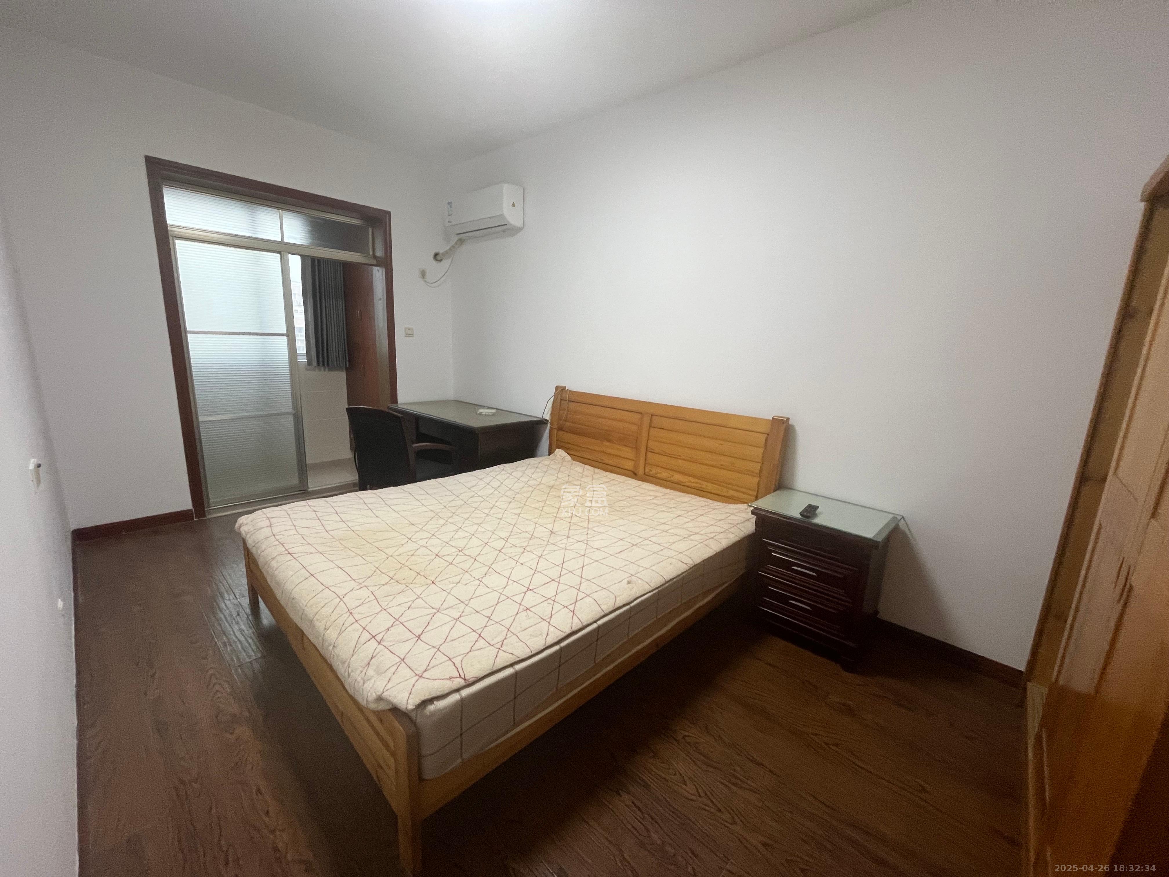 上河国际B座  2室2厅1卫   2200.00元/月室内图