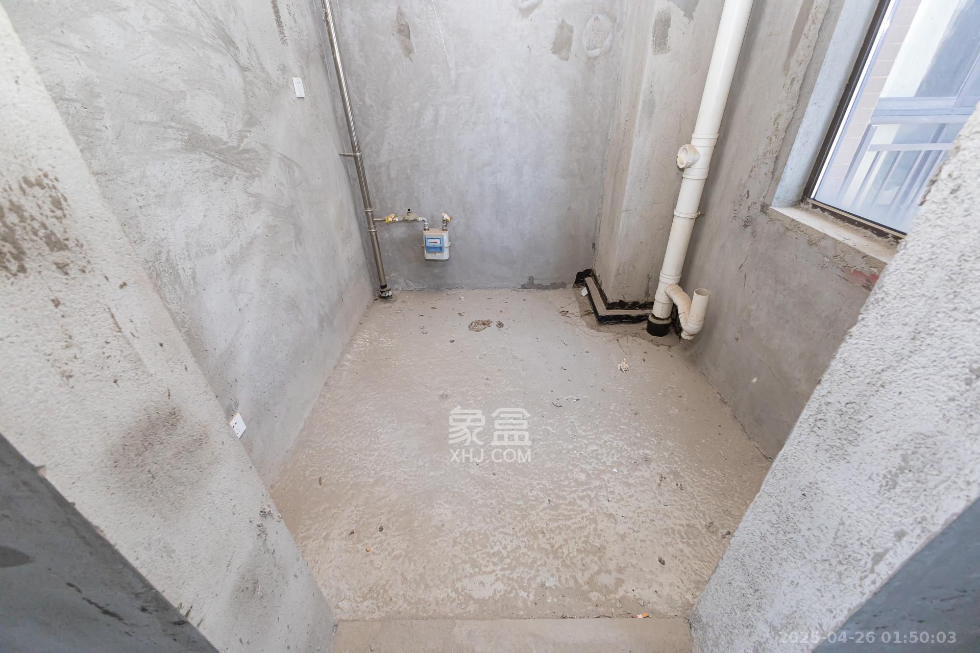 长燃新奥佳园  4室2厅2卫    90.0万 长燃新奥佳园  4室2厅2卫    90.0万厨房