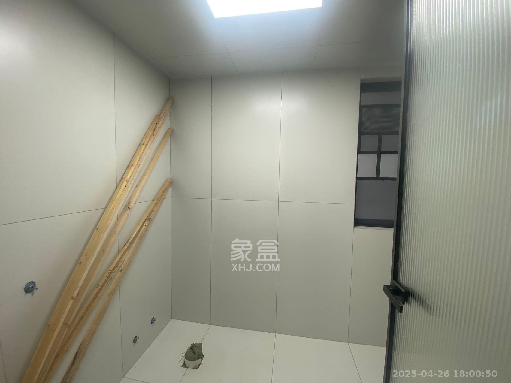 桃花嘉园  3室2厅1卫   2600.00元/月室内图