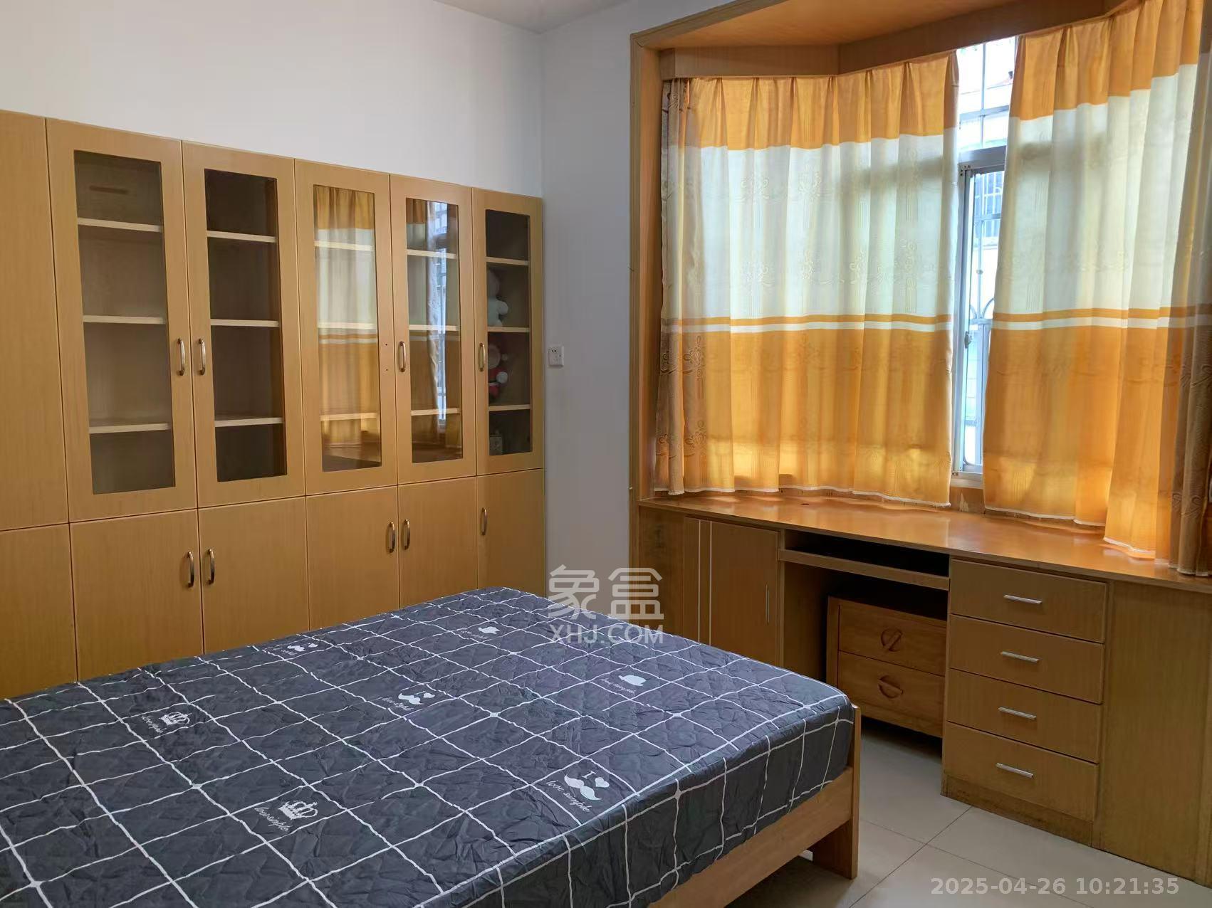 长塘新村  3室2厅2卫   1200.00元/月室内图
