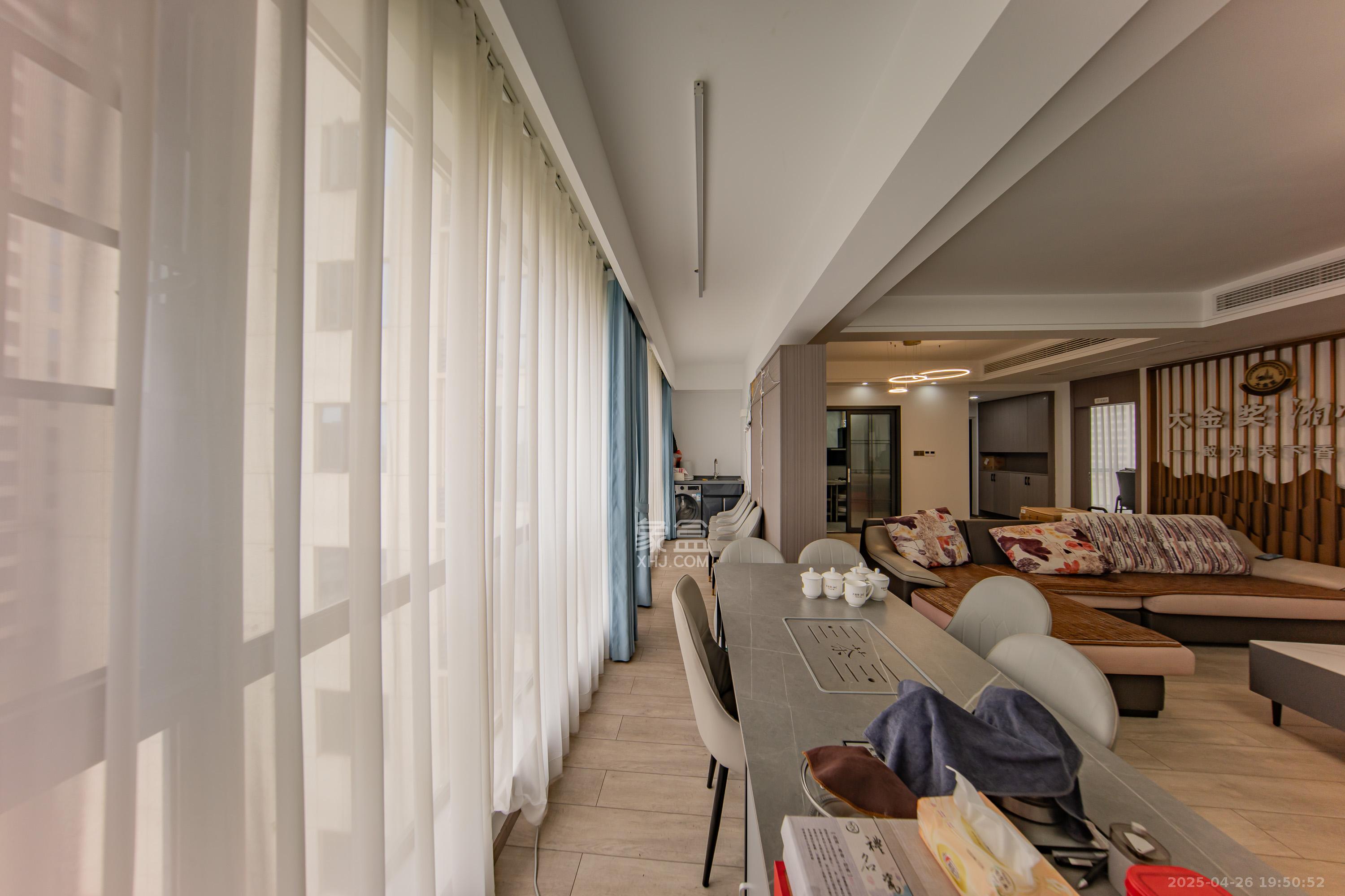 建投象山国际  4室2厅2卫    186.0万 建投象山国际  4室2厅2卫    186.0万阳台