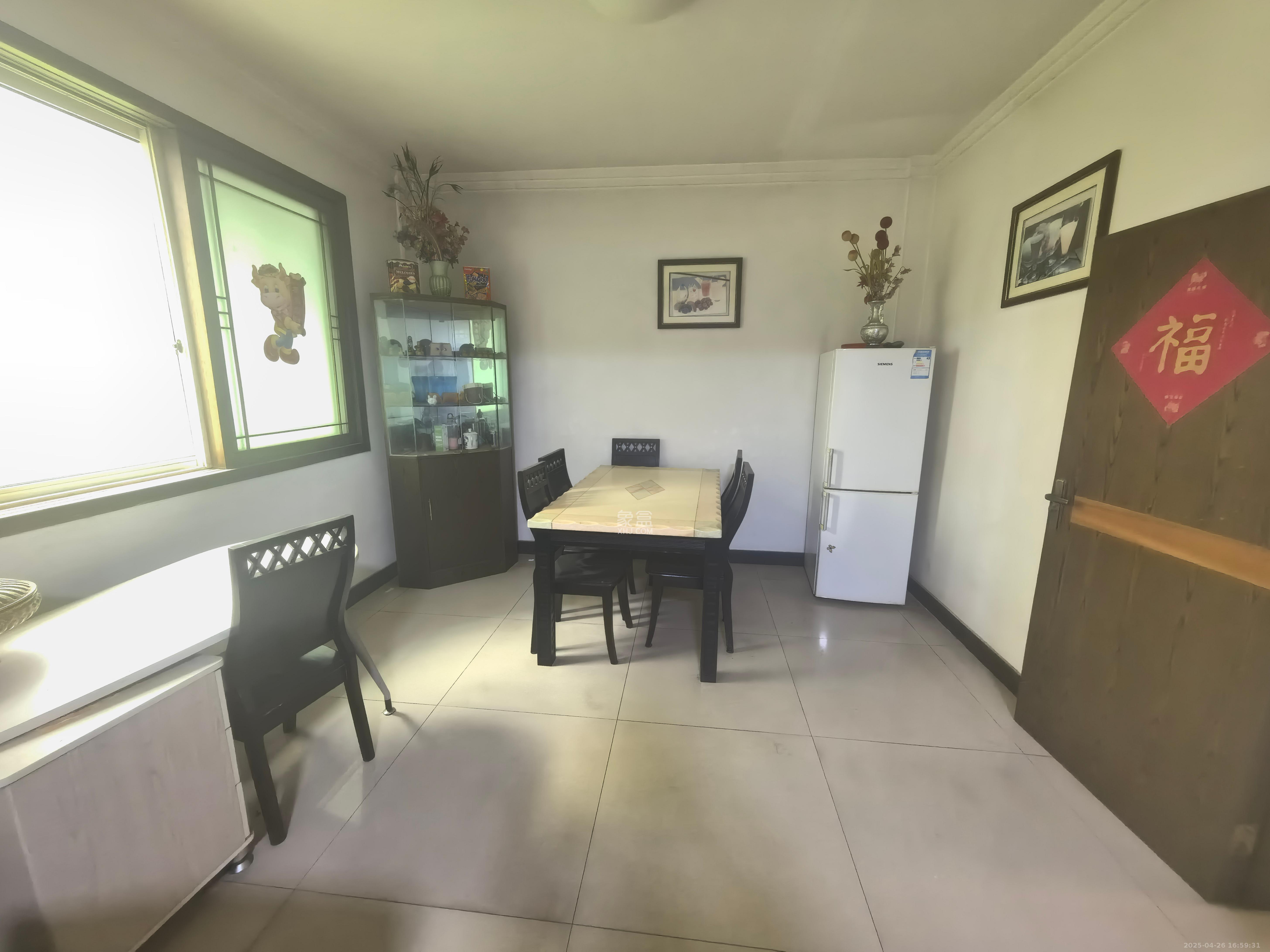 五一新村安置小区（永定社区、永兴社区、永祥社区）  3室2厅2卫    1800.0元/月室内图