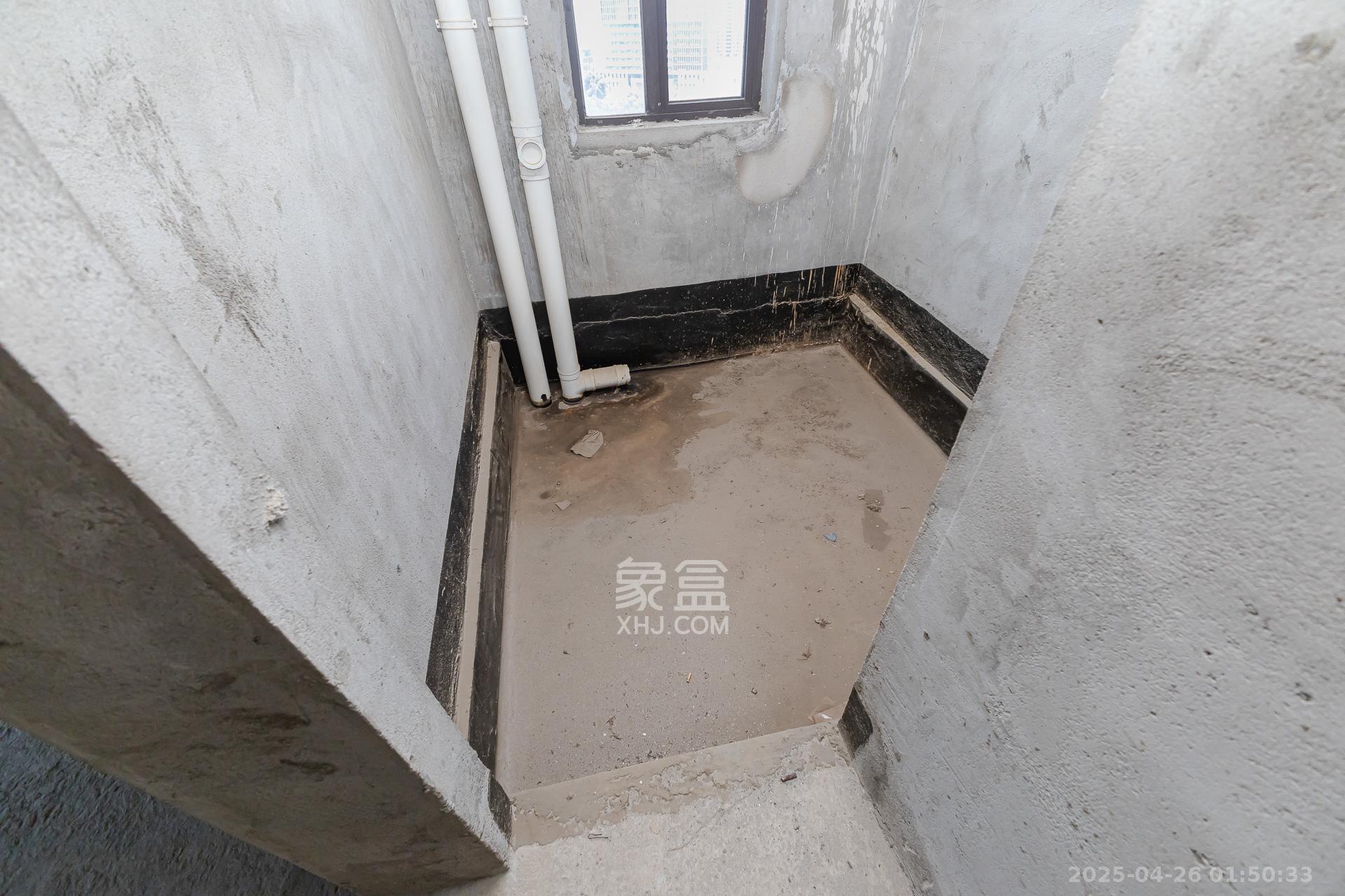 长燃新奥佳园  4室2厅2卫    90.0万 长燃新奥佳园  4室2厅2卫    90.0万卫生间