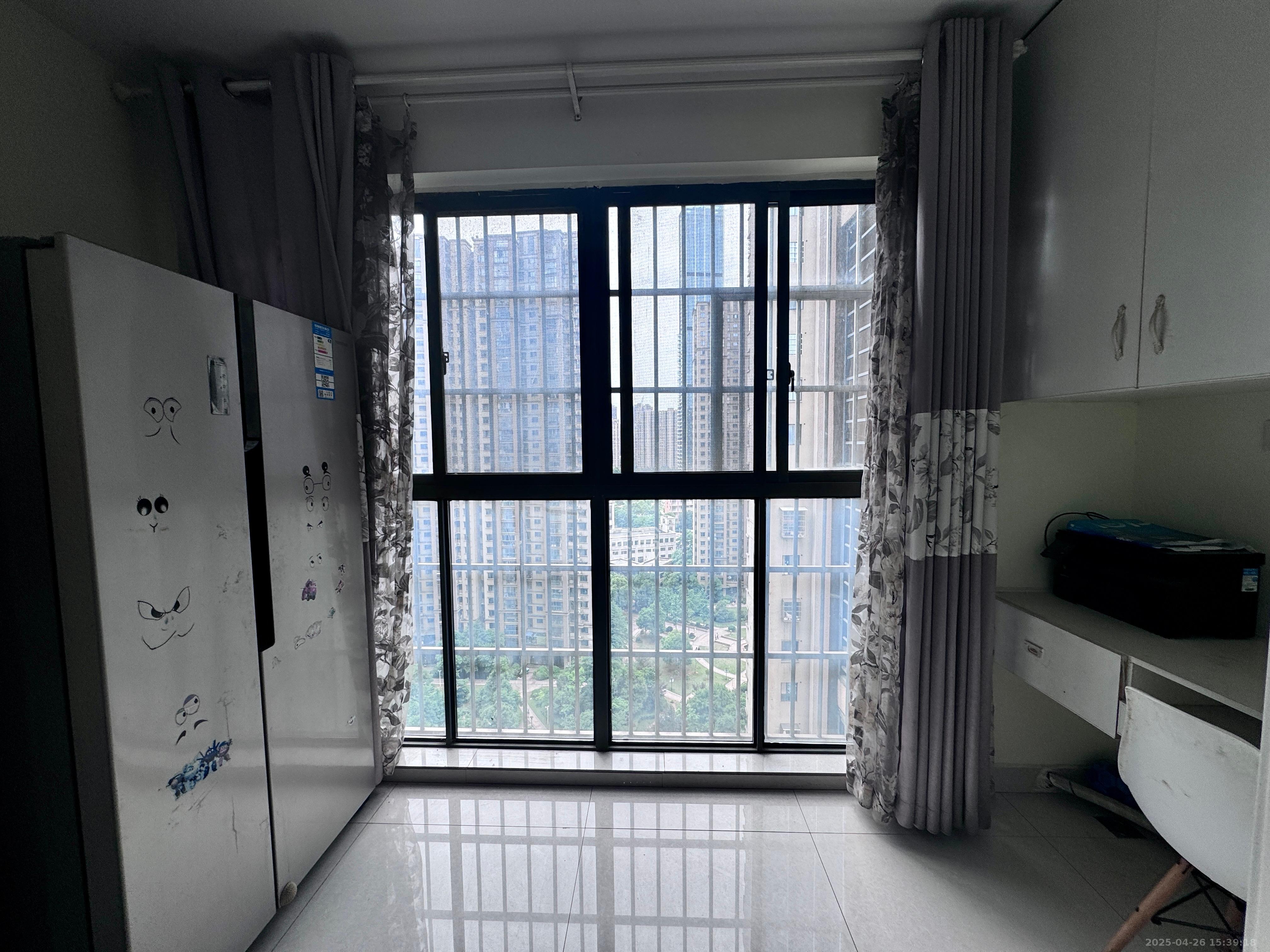 江河东澜湾  3室2厅1卫   2800.00元/月室内图