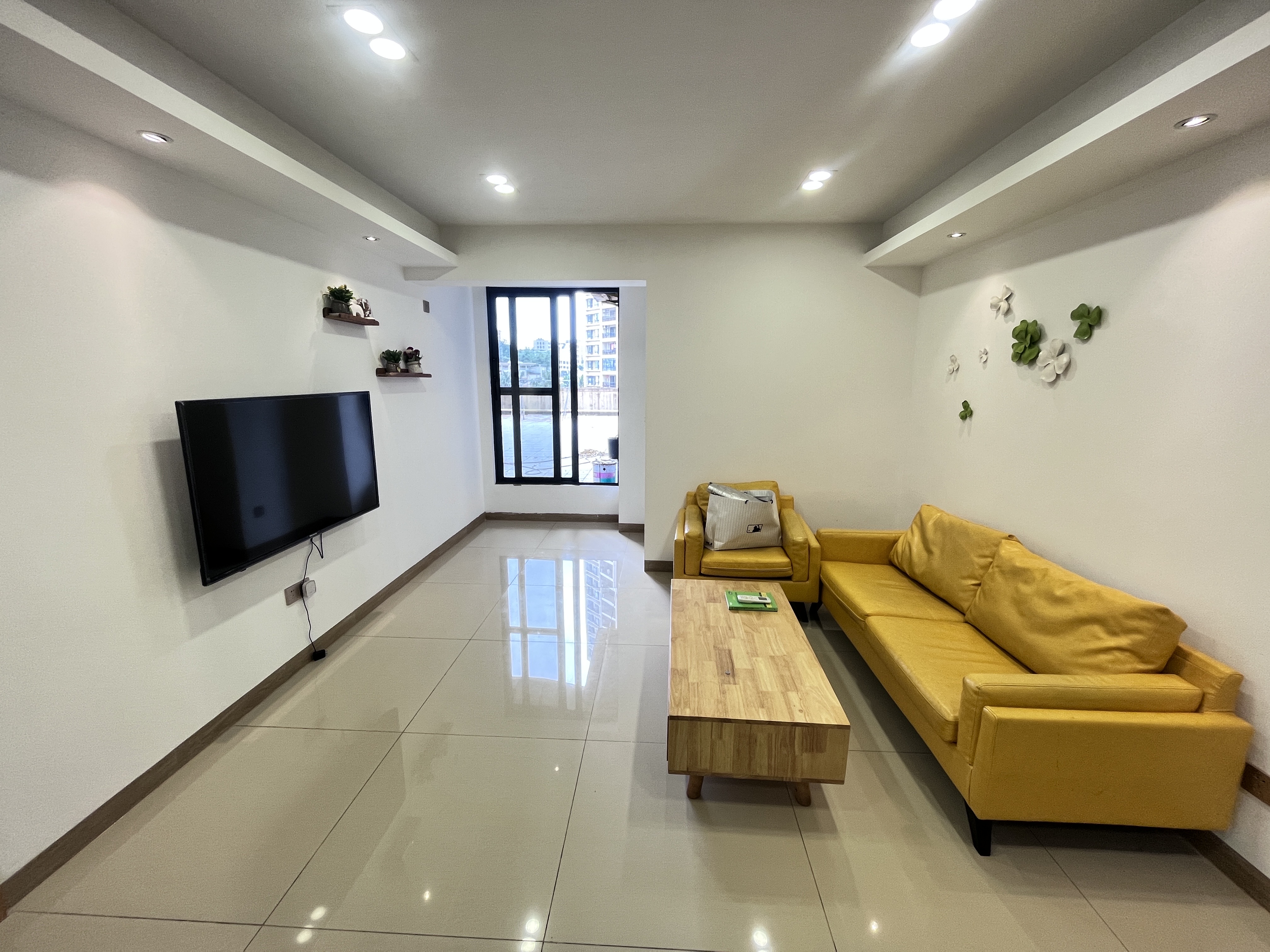 新宏基大厦 2室2厅1卫 3000.0元/月 新宏基大厦 2室2厅1卫 3000.0元/月室内图