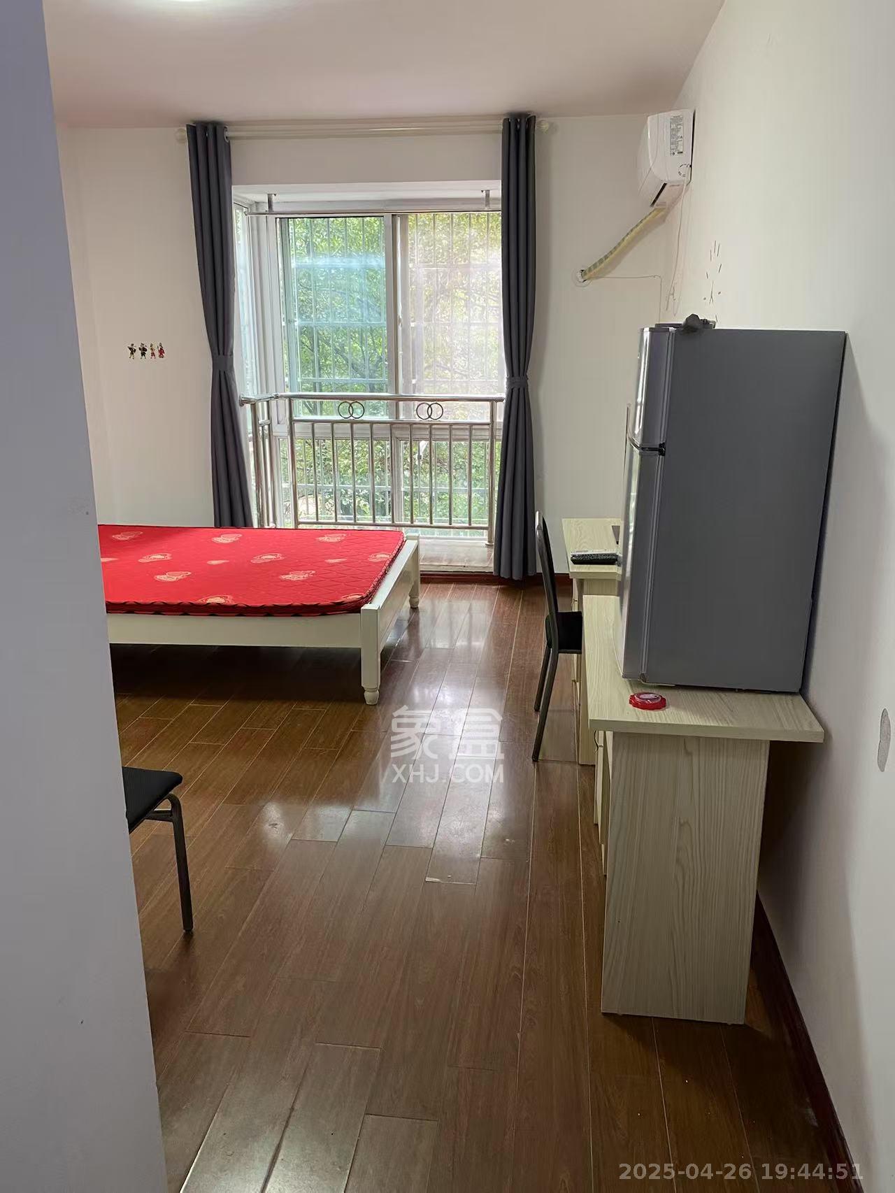 阳光新城  1室2厅1卫   1150.00元/月室内图