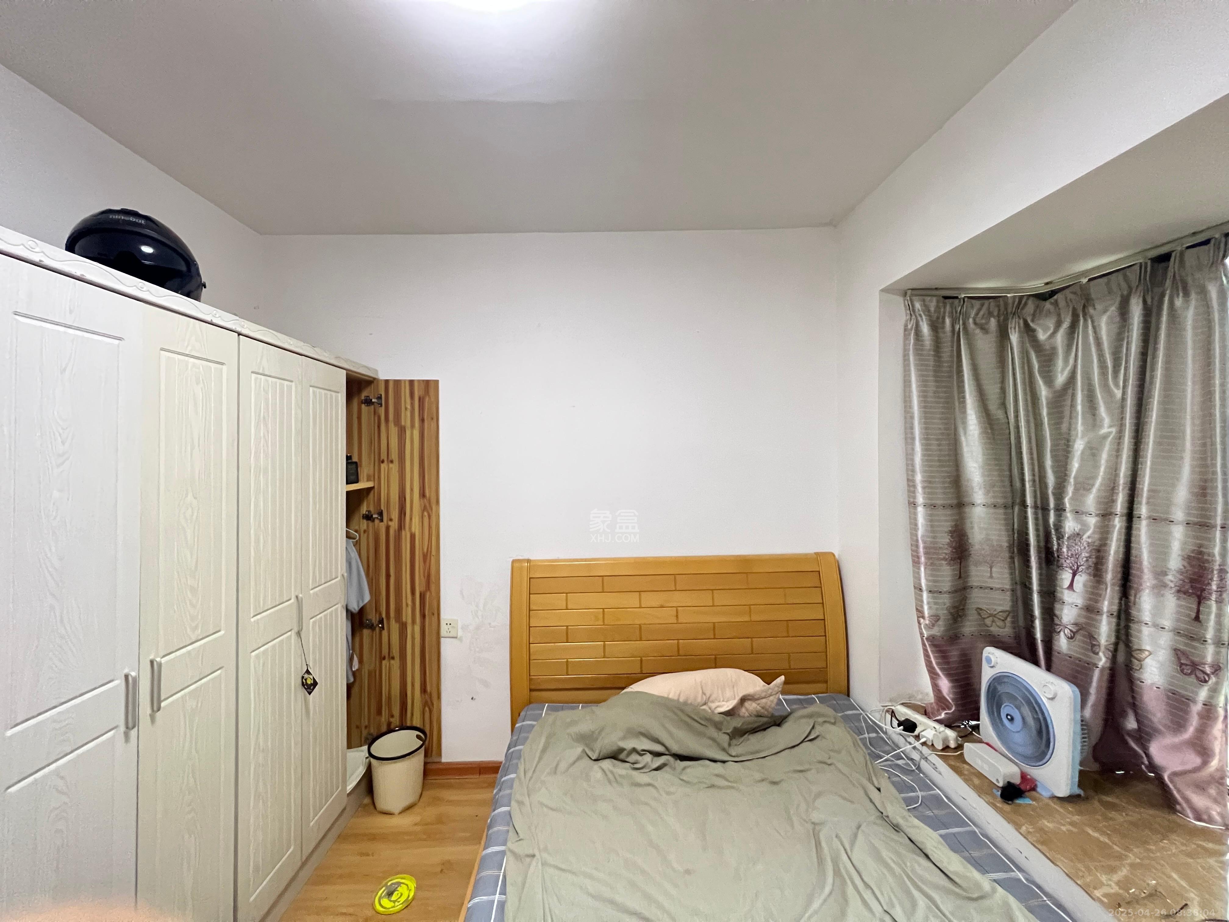 晨兴家园  1室1厅1卫   1800.00元/月室内图