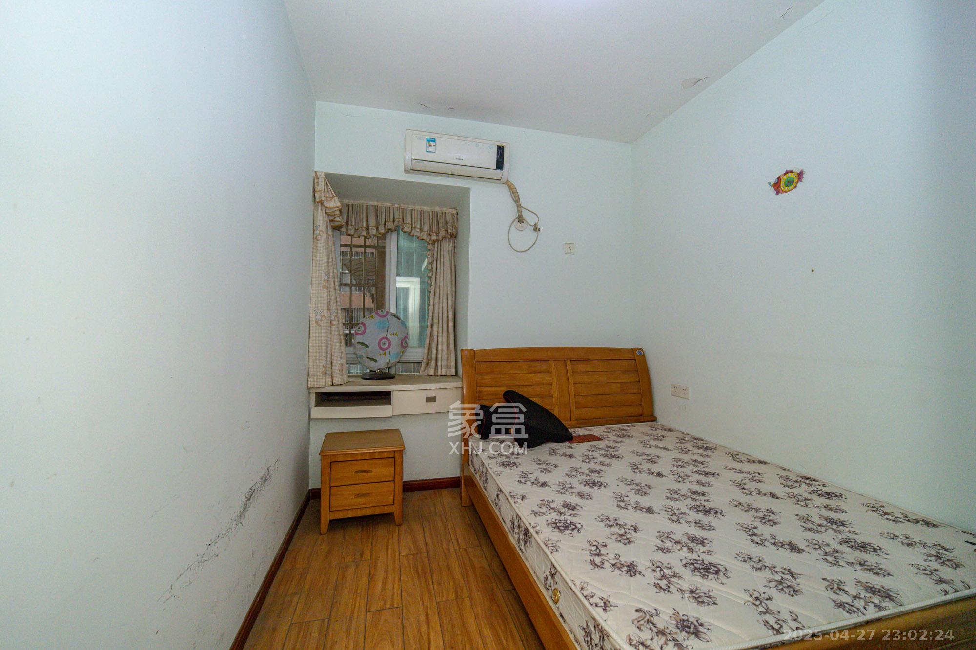 楚天世纪城东苑 2室2厅1卫 56.0万 楚天世纪城东苑 2室2厅1卫 56.0万卧室