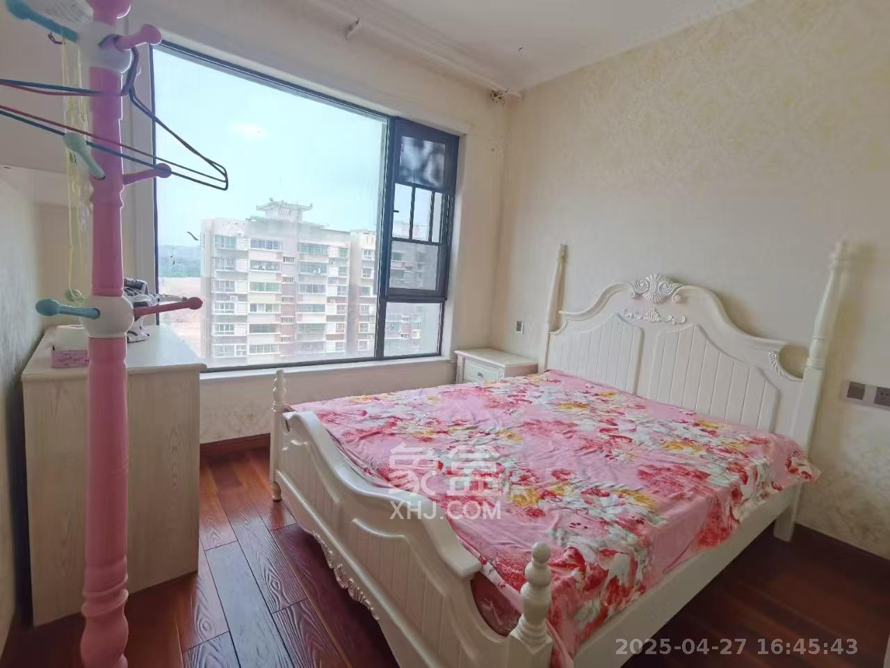 旭辉御府  3室2厅1卫   3000.00元/月室内图