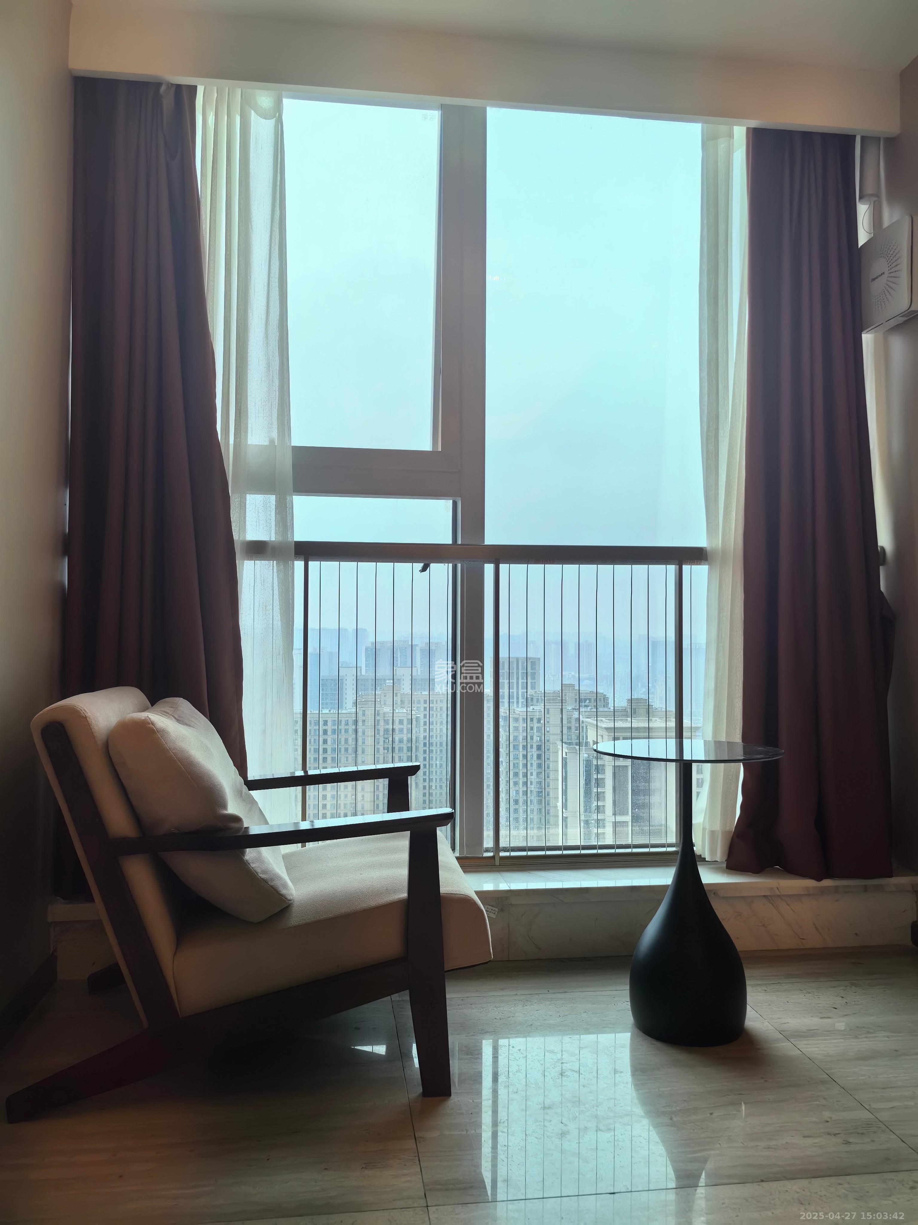 恒大誉府(融誉商业中心) 1室1厅1卫 2000.0元/月 恒大誉府(融誉商业中心) 1室1厅1卫 2000.0元/月室内图