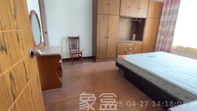 福乐名园  3室2厅1卫   3500.00元/月室内图