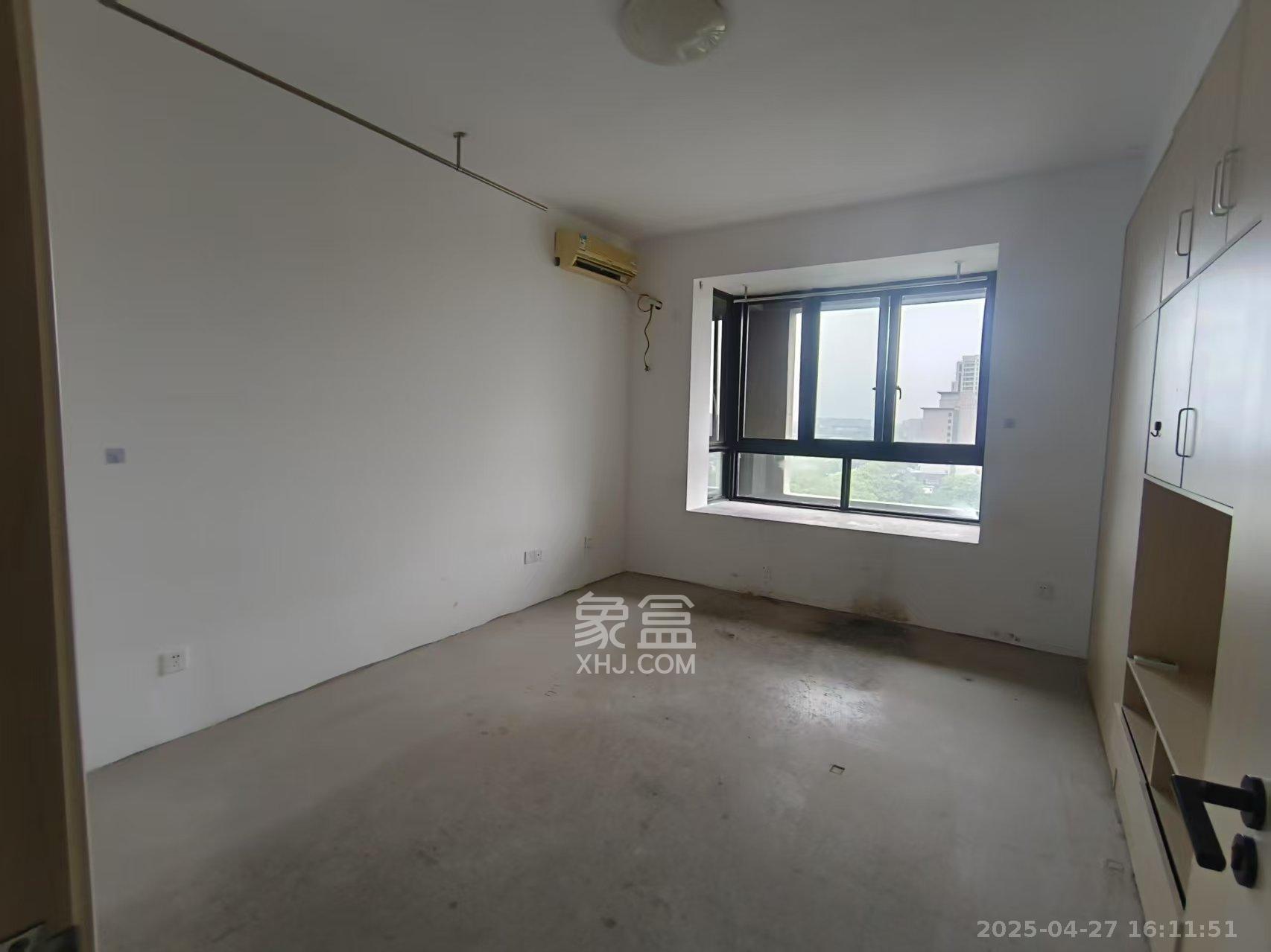 上庭苑  3室2厅2卫    2100.0元/月室内图