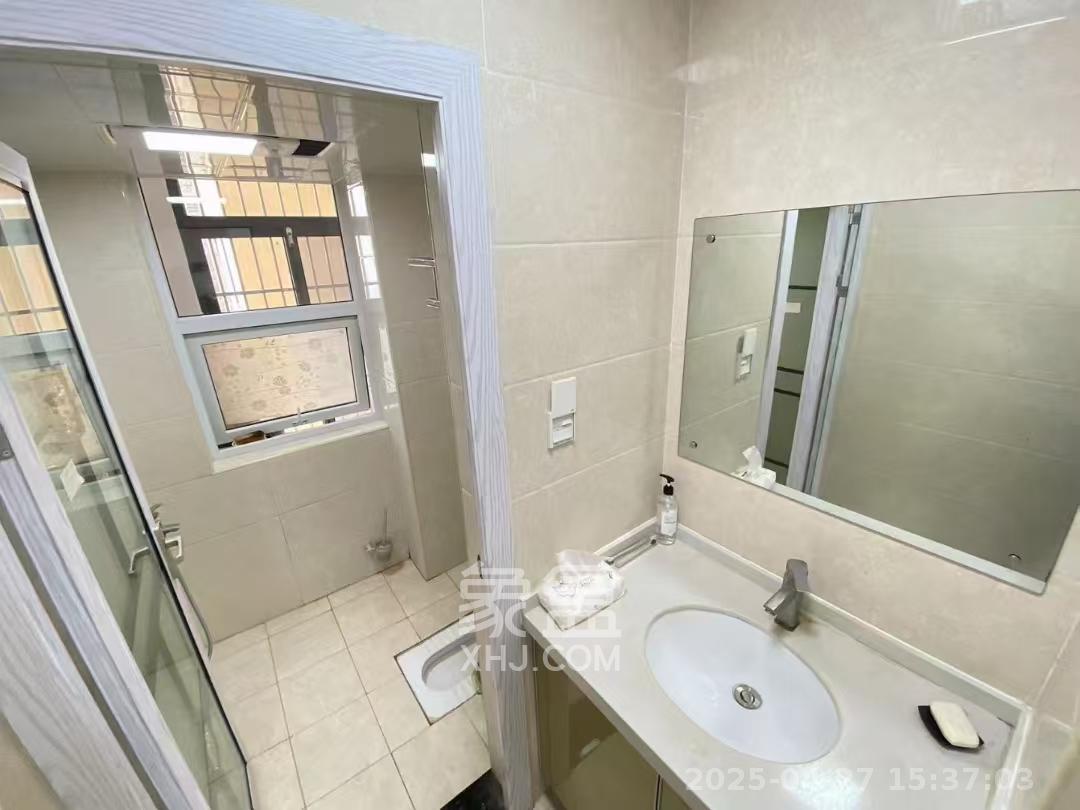 洋湖明园一期 3室1厅1卫 2600.0元/月 洋湖明园一期 3室1厅1卫 2600.0元/月室内图