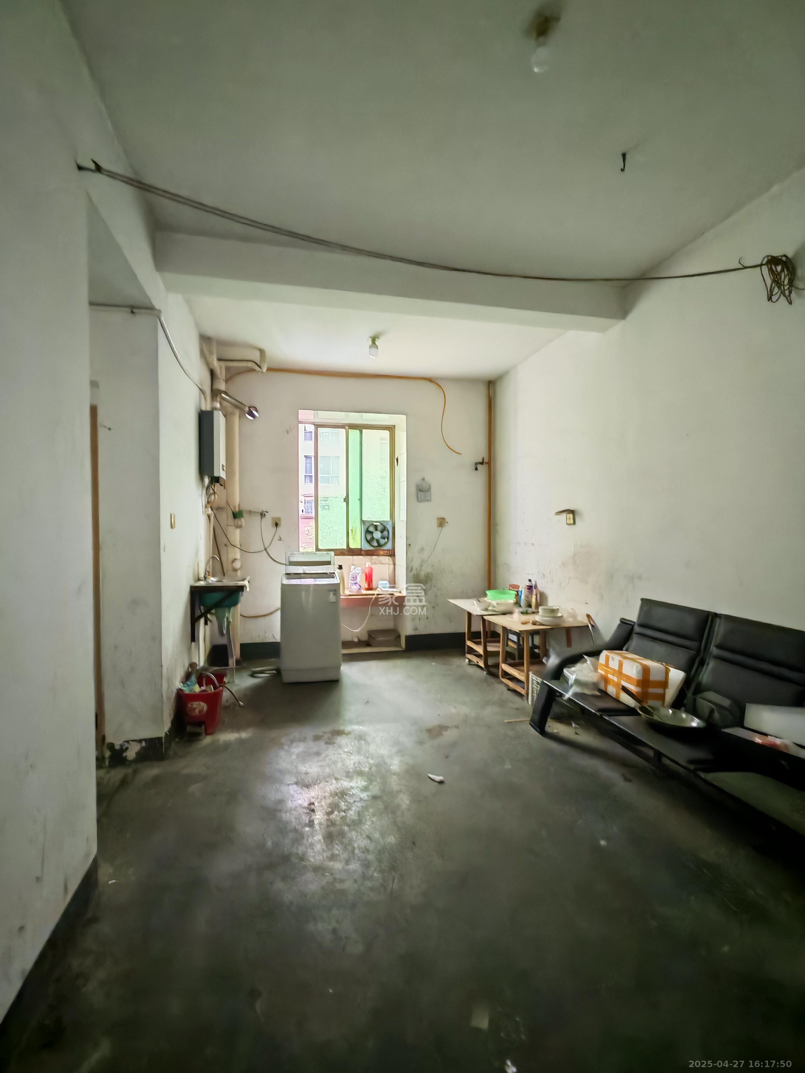 宏轩花苑 3室2厅2卫 2700.0元/月 宏轩花苑 3室2厅2卫 2700.0元/月室内图