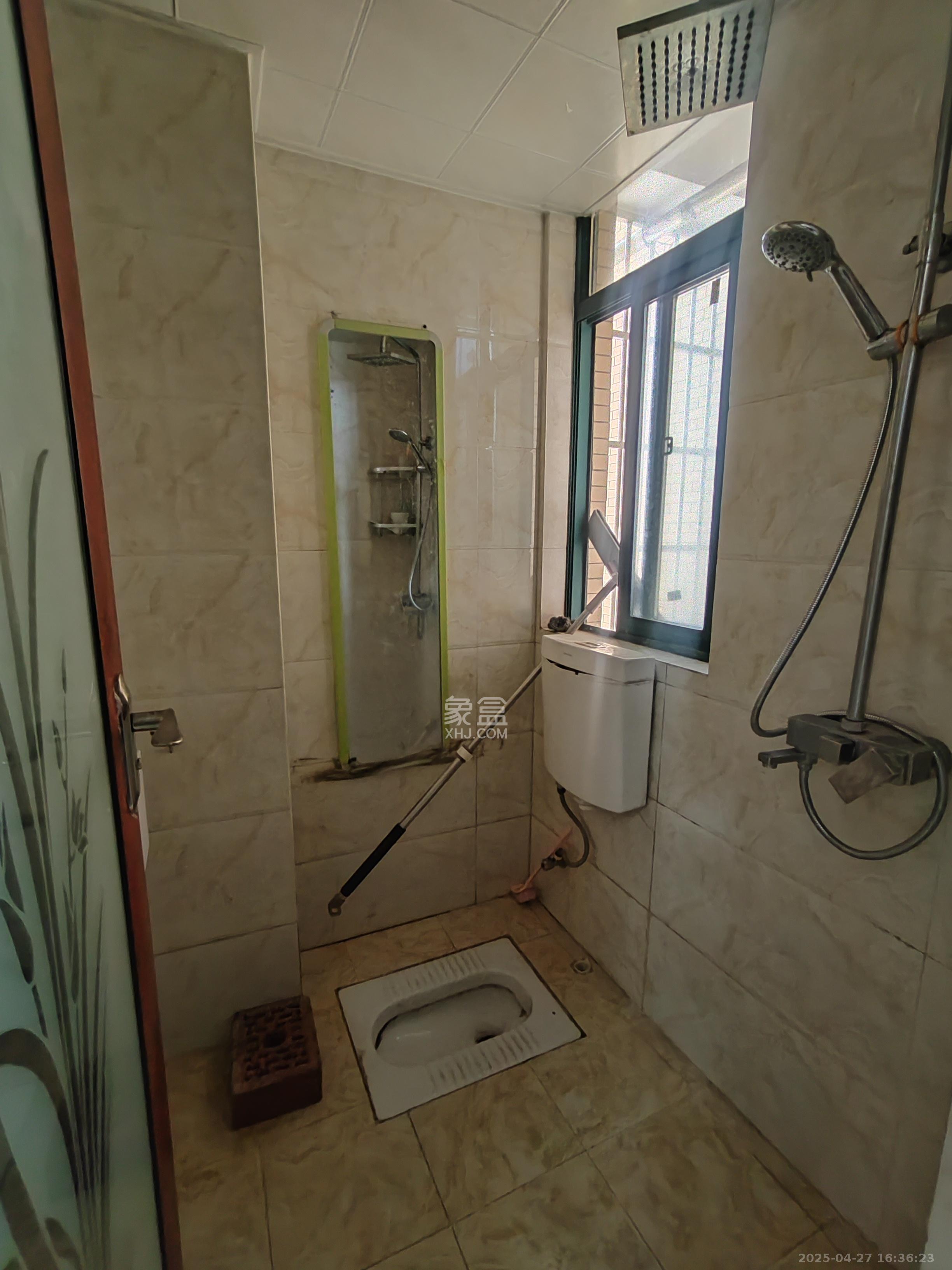 洋湖时代 3室2厅1卫 1900.0元/月 洋湖时代 3室2厅1卫 1900.0元/月室内图