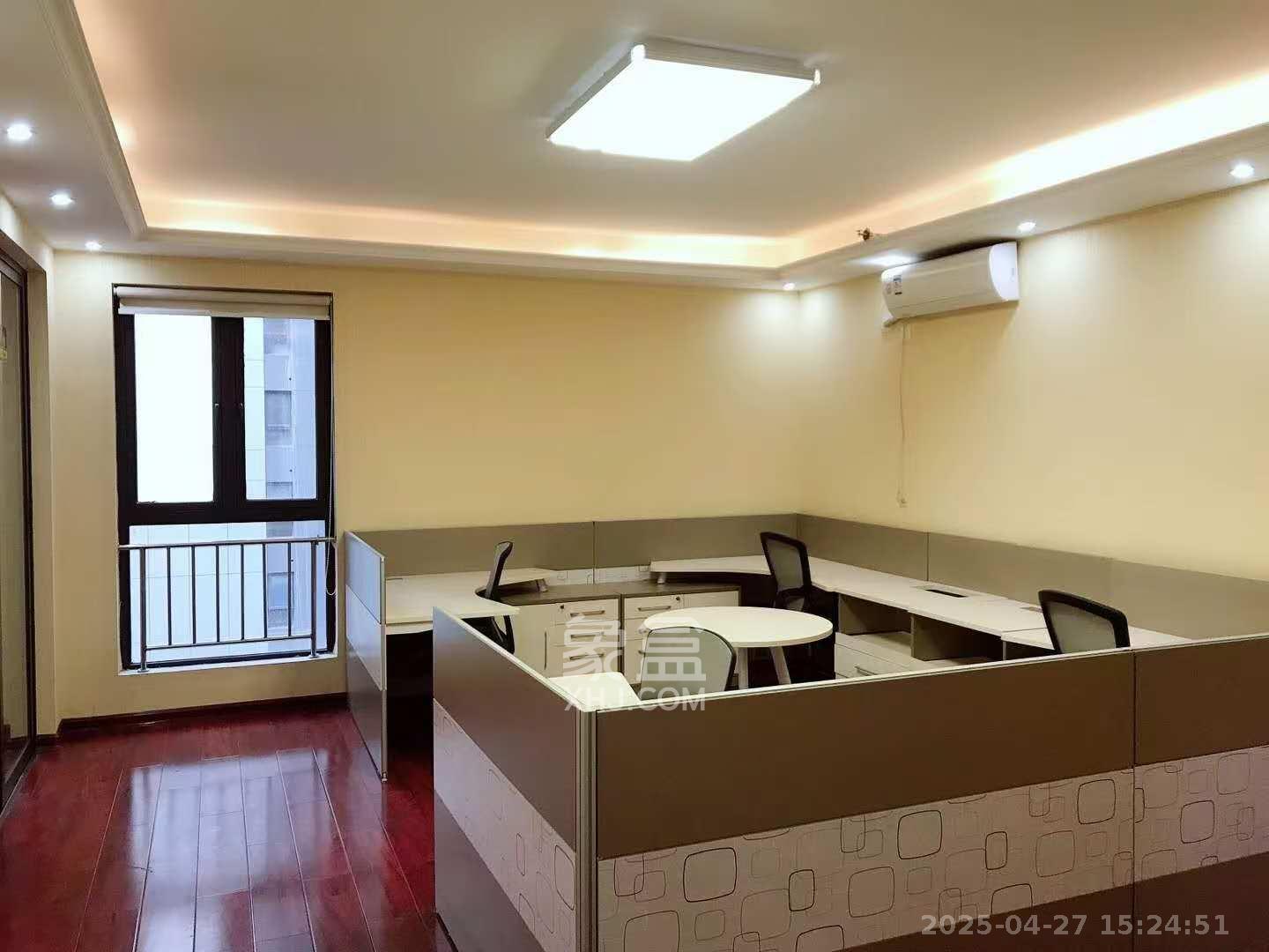 德思勤城市广场（宝格丽公寓）  1室1厅1卫   3500.00元/月室内图