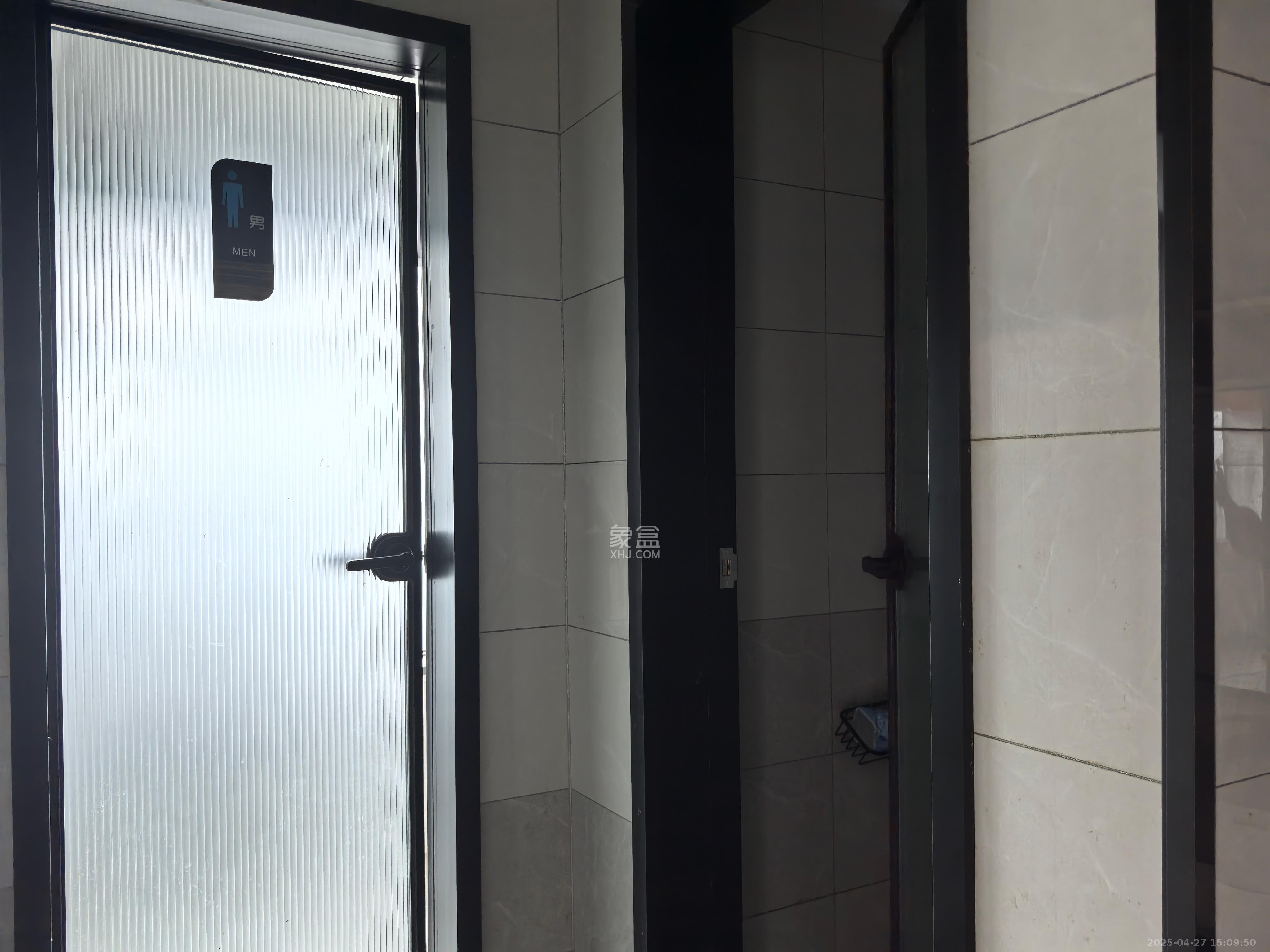 开阳智能制造产业园 4室2厅1卫 8000.0元/月 开阳智能制造产业园 4室2厅1卫 8000.0元/月室内图