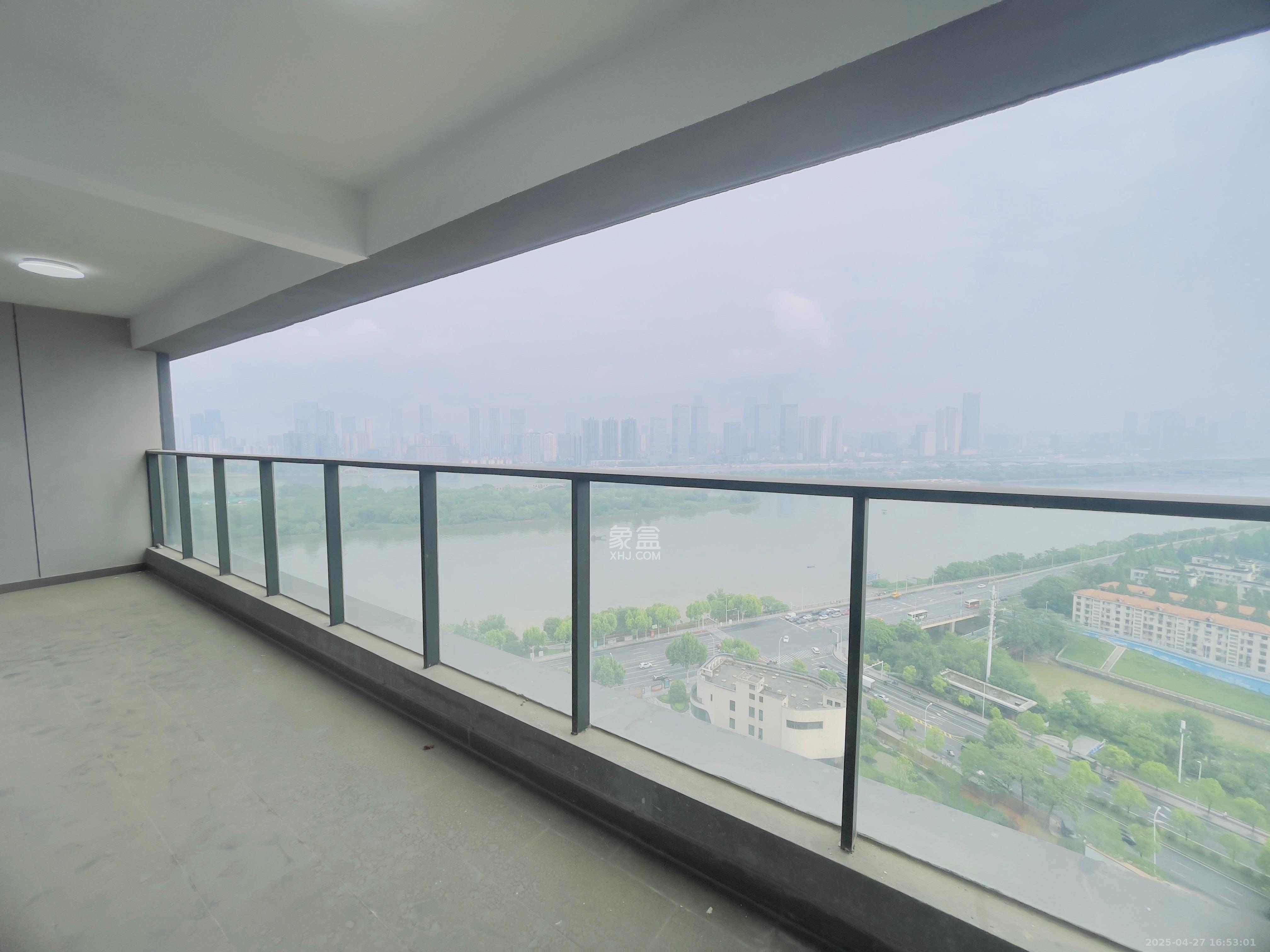 江山印 4室2厅3卫 15000.0元/月 江山印 4室2厅3卫 15000.0元/月室内图