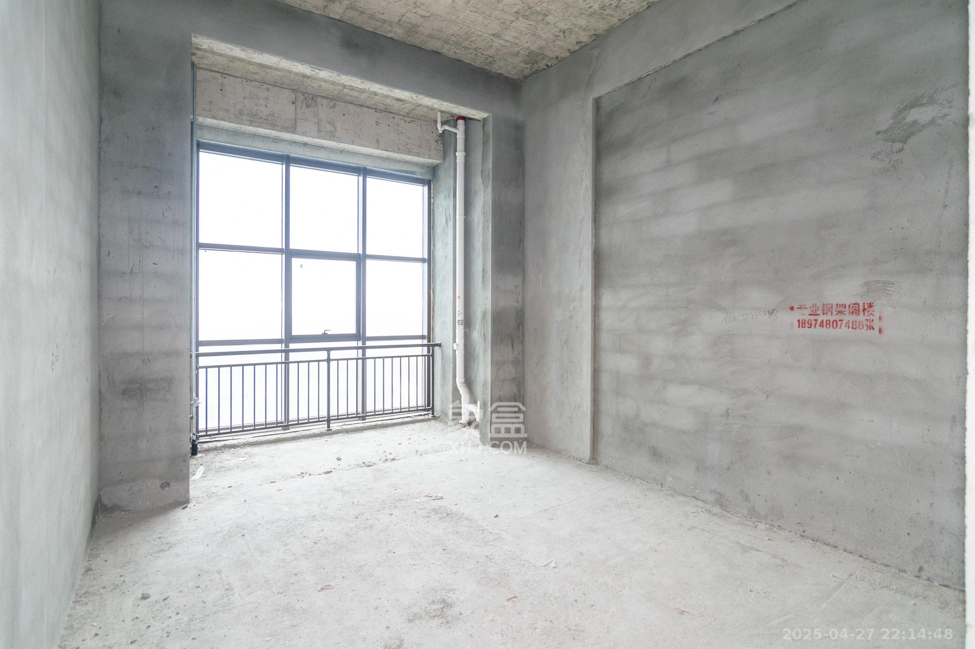 富兴悦府(富兴学府名邸) 2室2厅1卫 36.0万 富兴悦府(富兴学府名邸) 2室2厅1卫 36.0万客厅