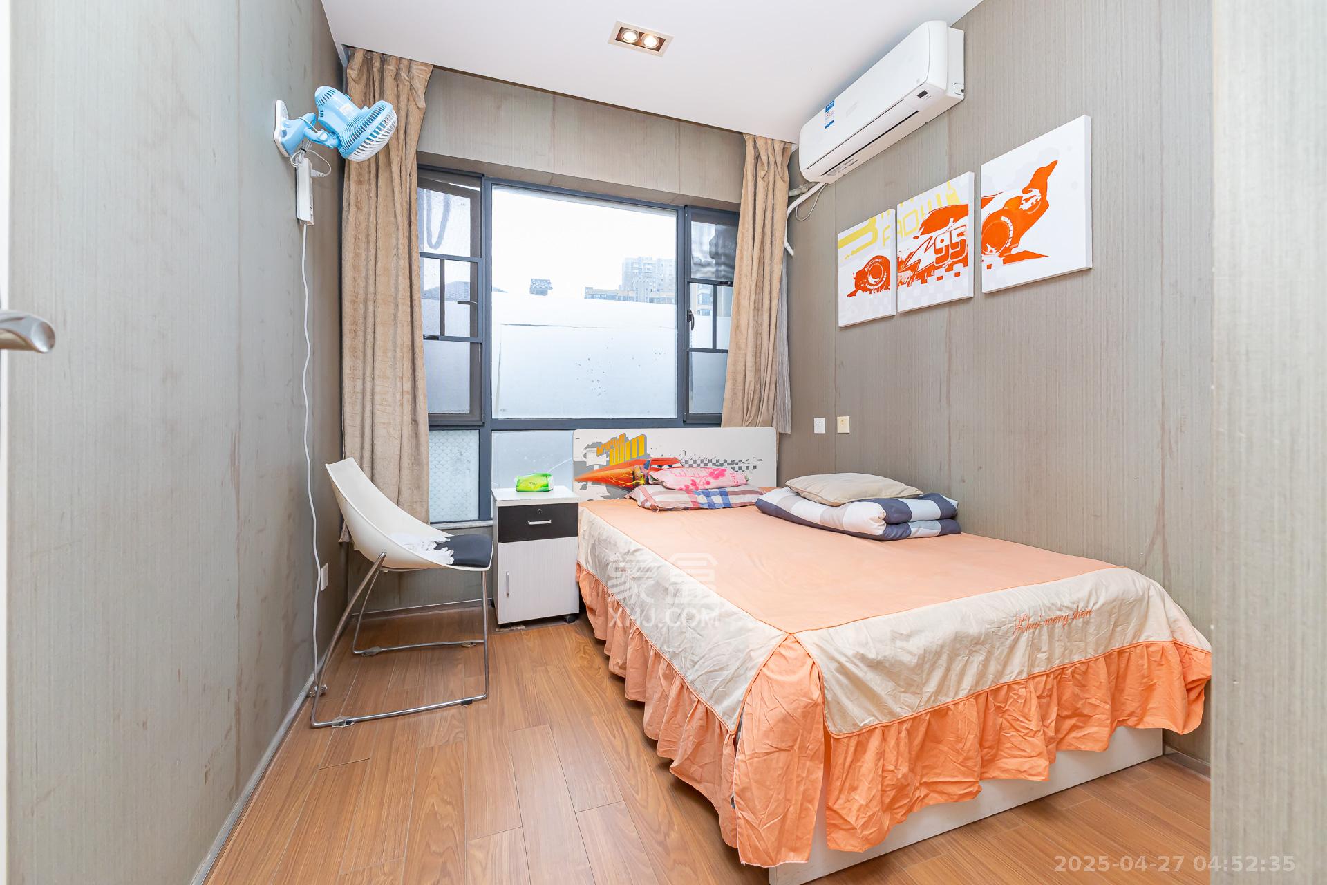 勤诚达新界  3室2厅1卫    76.0万卧室