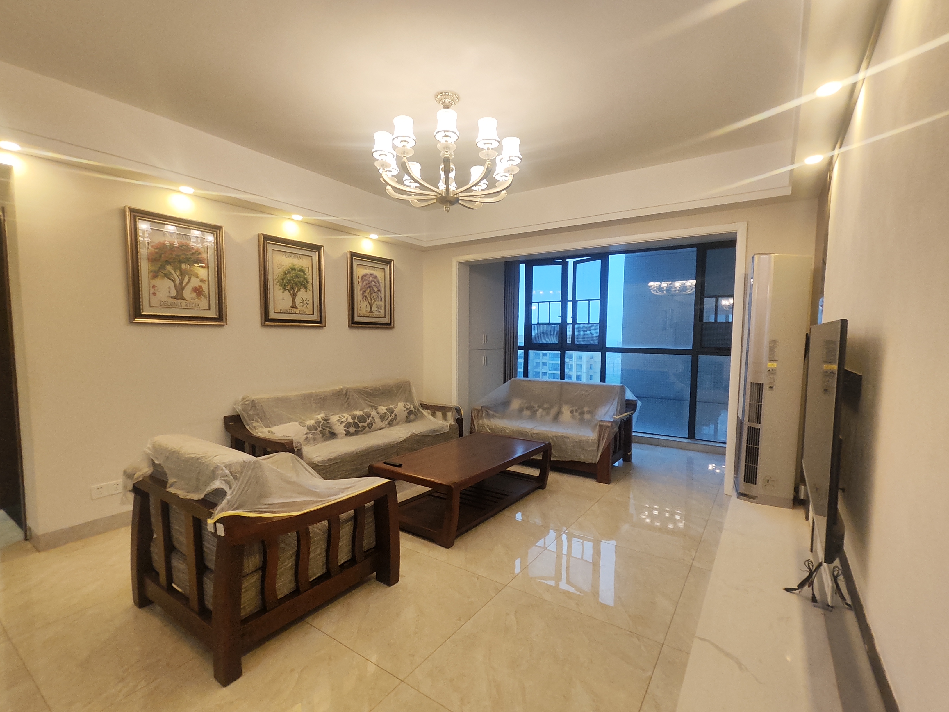 日盛山湖城 4室2厅2卫 82.0万 日盛山湖城 4室2厅2卫 82.0万室内图