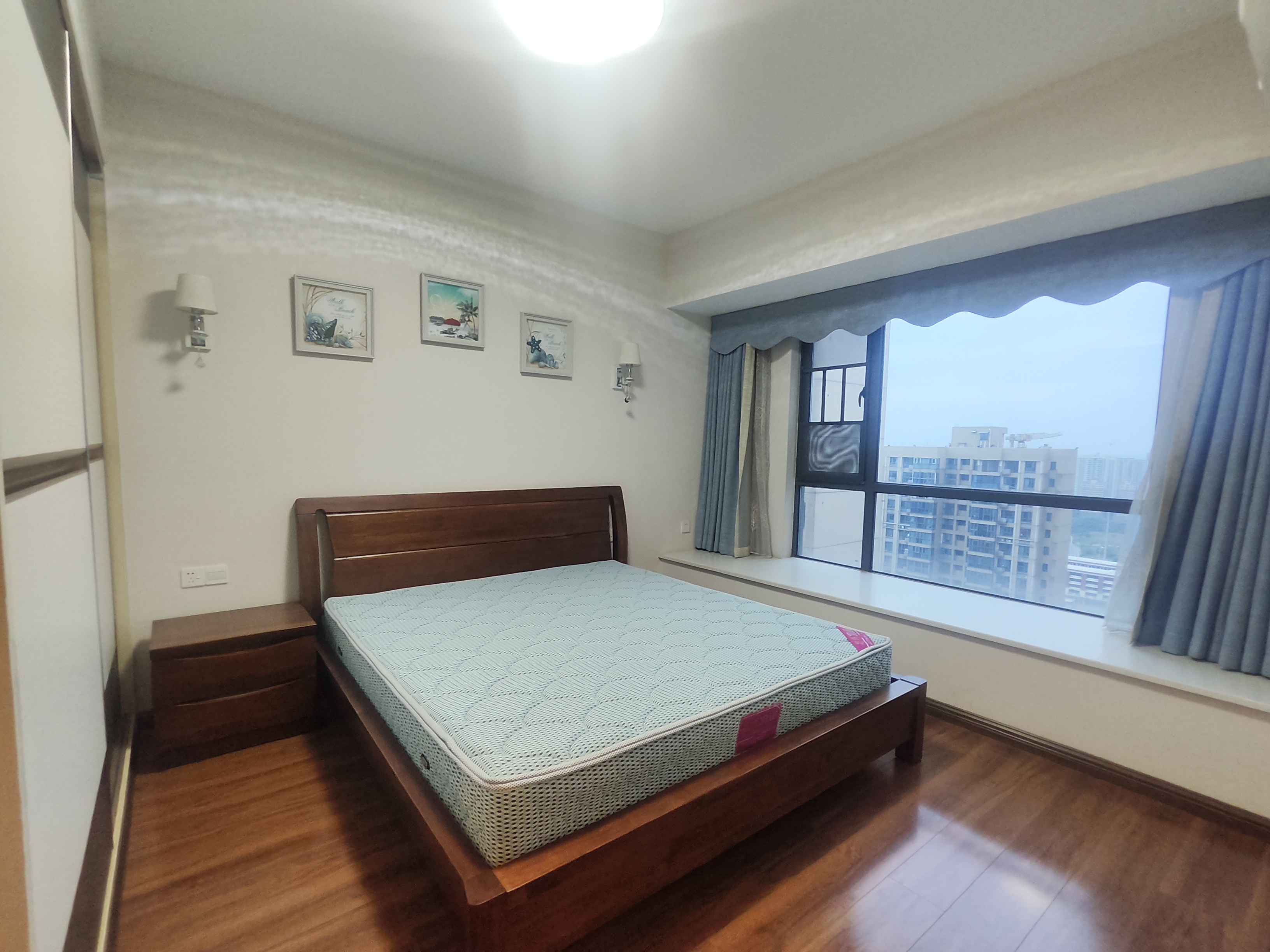 日盛山湖城 4室2厅2卫 82.0万 日盛山湖城 4室2厅2卫 82.0万室内图